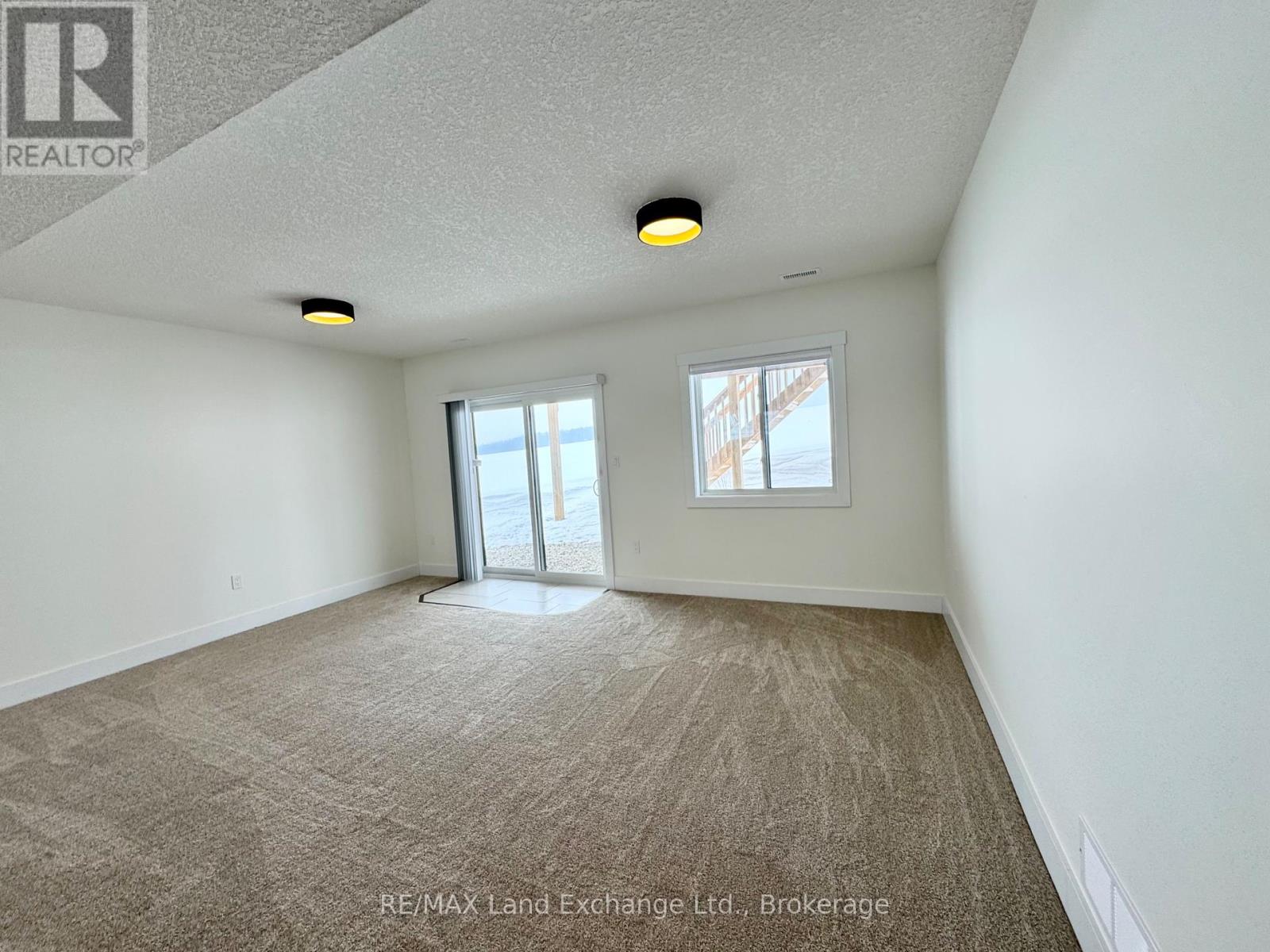 4829 Bruce Road 3, Saugeen Shores, Ontario  N0H 2C7 - Photo 13 - X12437776