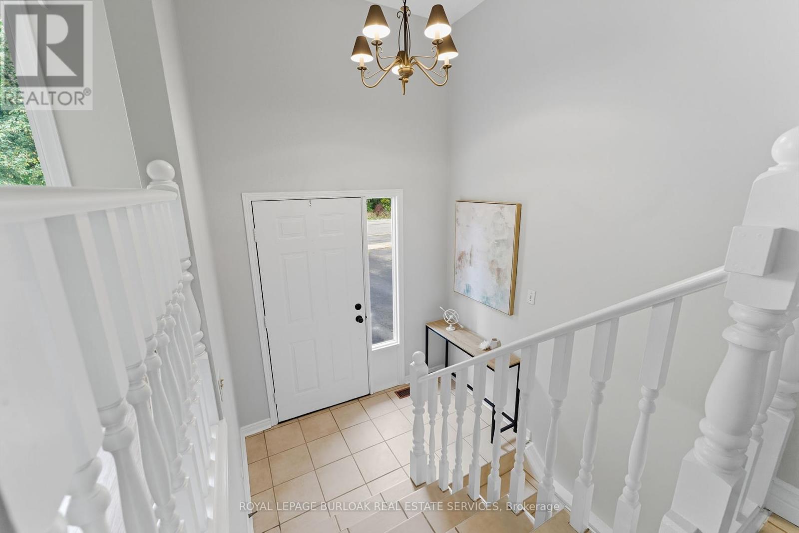 4960 Greenlane Road, Lincoln, Ontario  L0R 1B1 - Photo 3 - X12437561