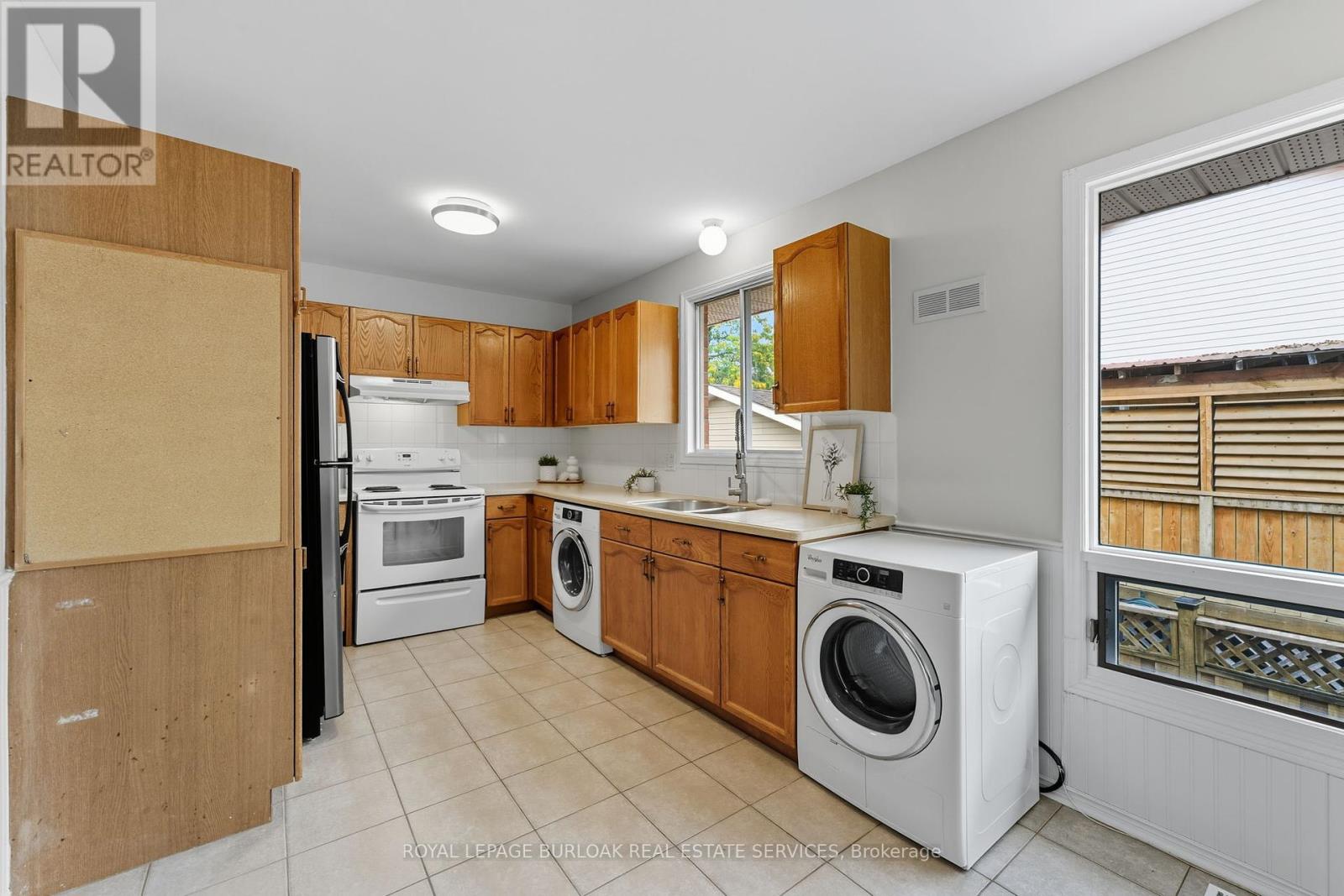 4960 Greenlane Road, Lincoln, Ontario  L0R 1B1 - Photo 9 - X12437561