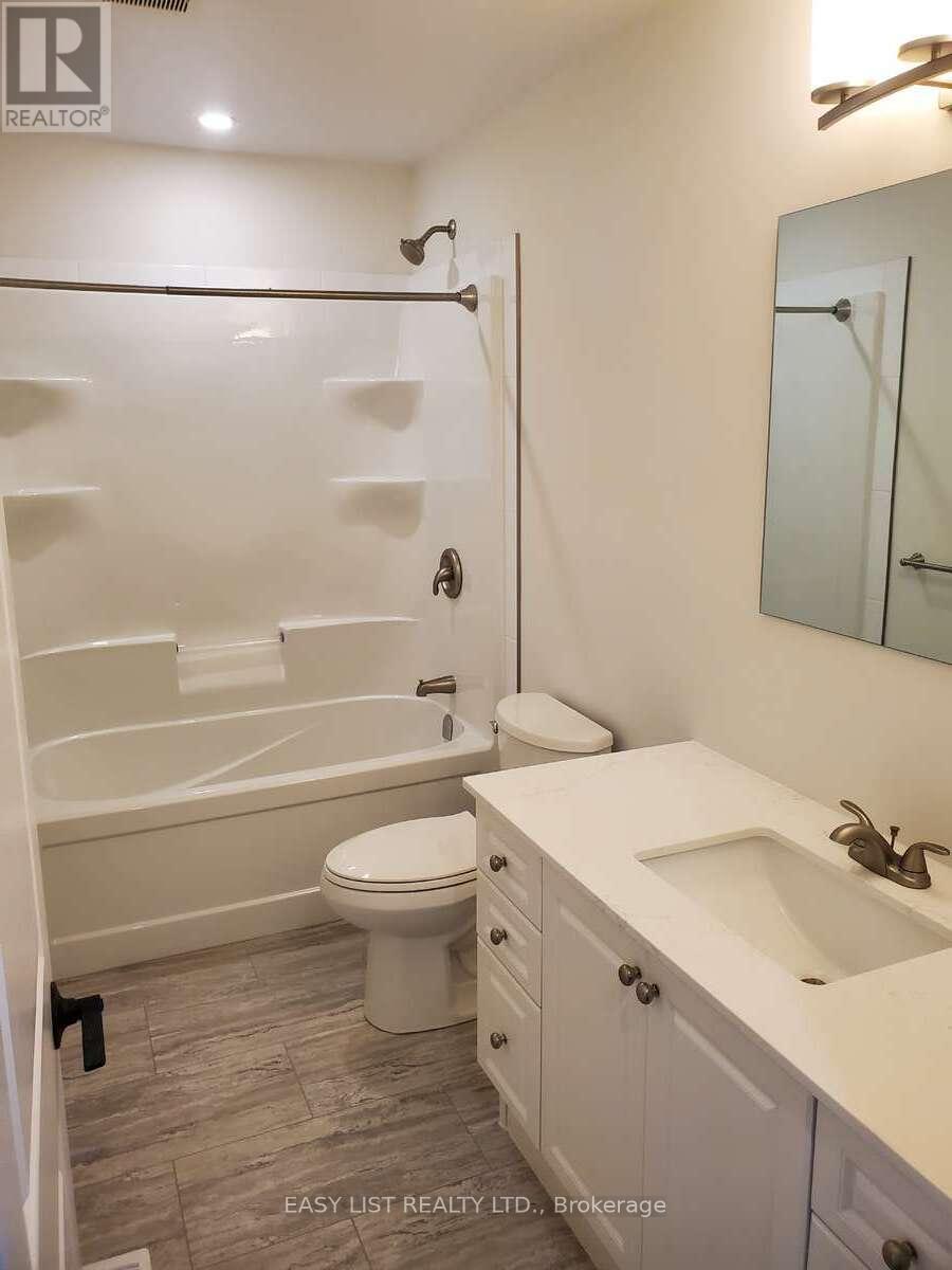 152 Wilmer Avenue, Gananoque, Ontario  K7G 3C3 - Photo 9 - X12437597