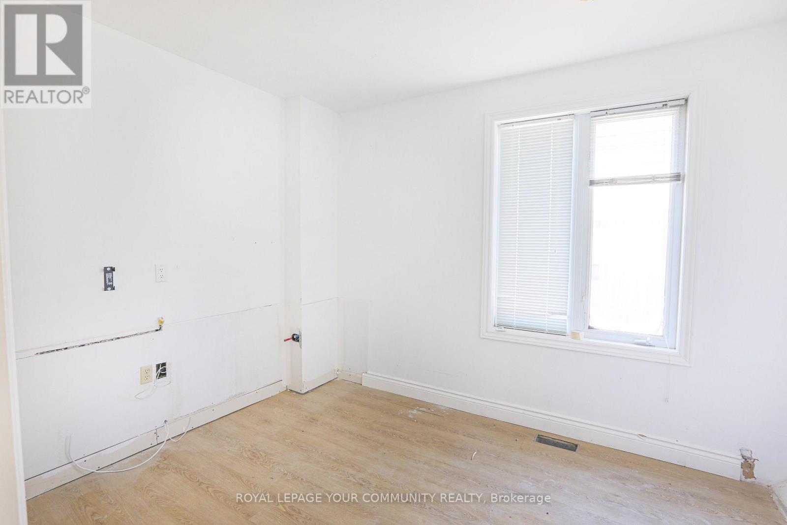 155 King Road, Richmond Hill, Ontario  L4E 2W1 - Photo 12 - N12421512