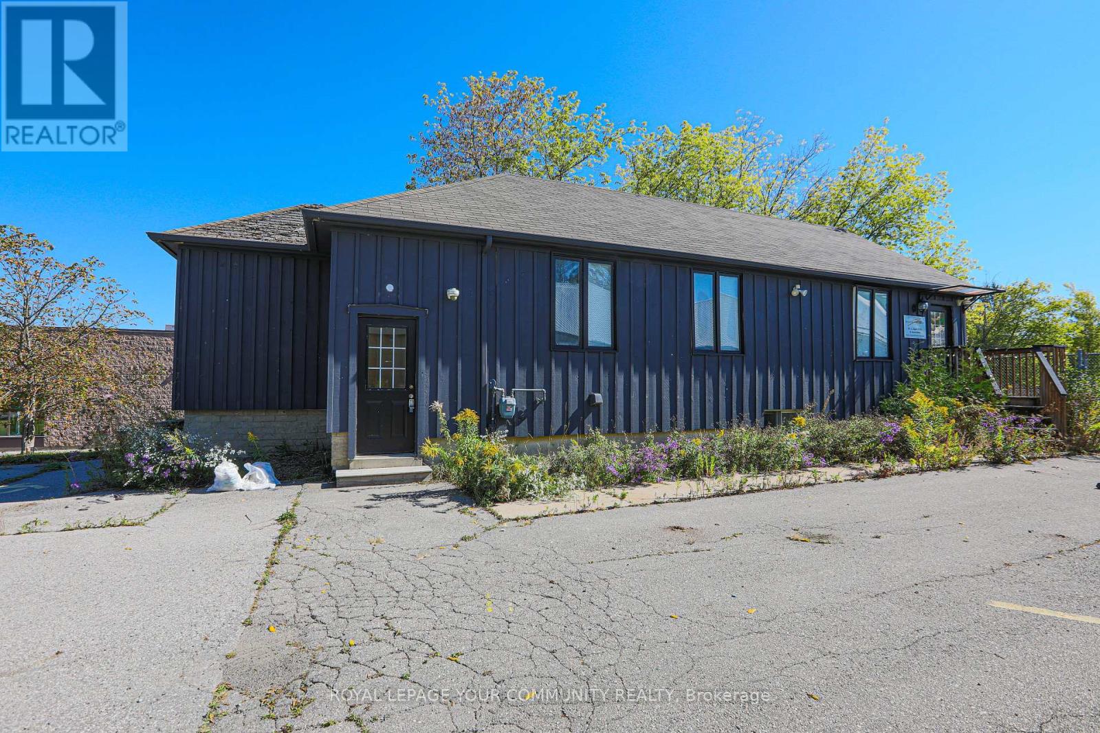 155 King Road, Richmond Hill, Ontario  L4E 2W1 - Photo 3 - N12421512