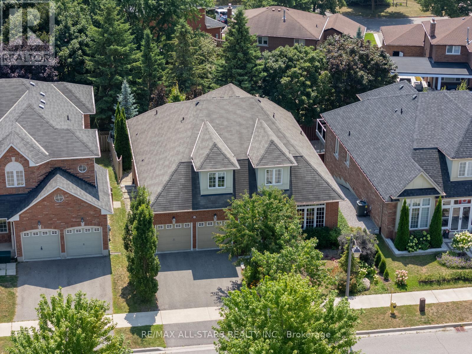 94 Chambersburg Way, Whitchurch-Stouffville, Ontario  L4A 0X8 - Photo 50 - N12376057