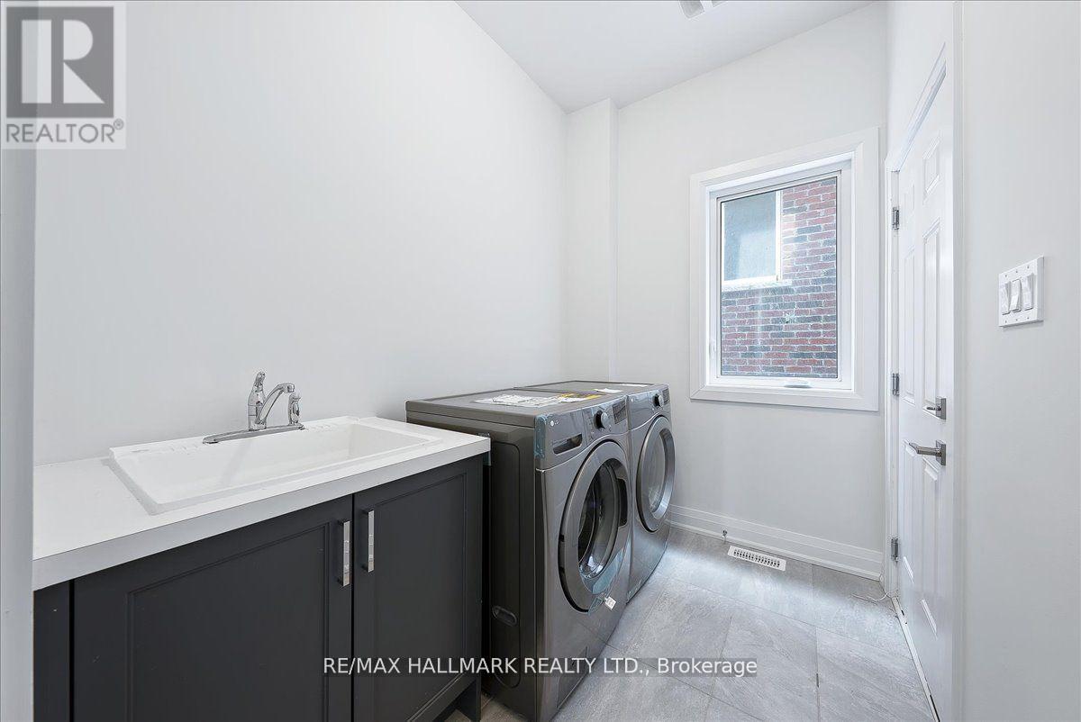 15 Aida Place N, Richmond Hill (Oak Ridges), Ontario  L4E 2Y5 - Photo 14 - N12433643