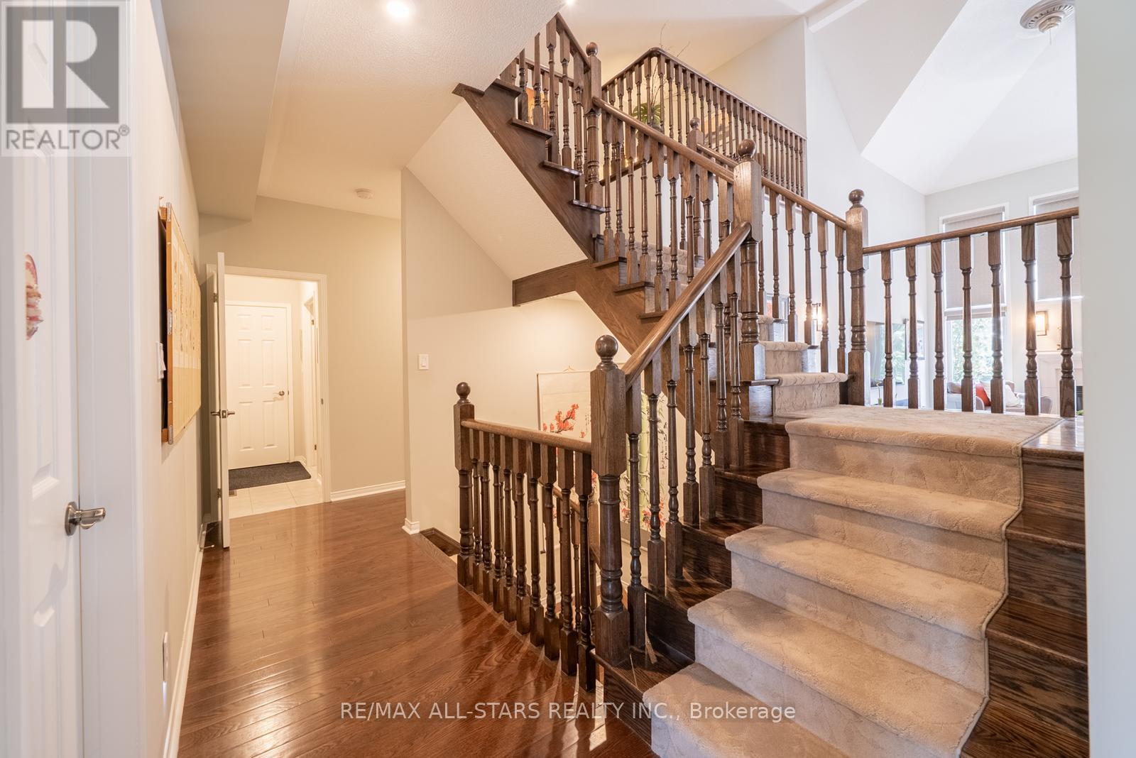 94 Chambersburg Way, Whitchurch-Stouffville, Ontario  L4A 0X8 - Photo 24 - N12376057