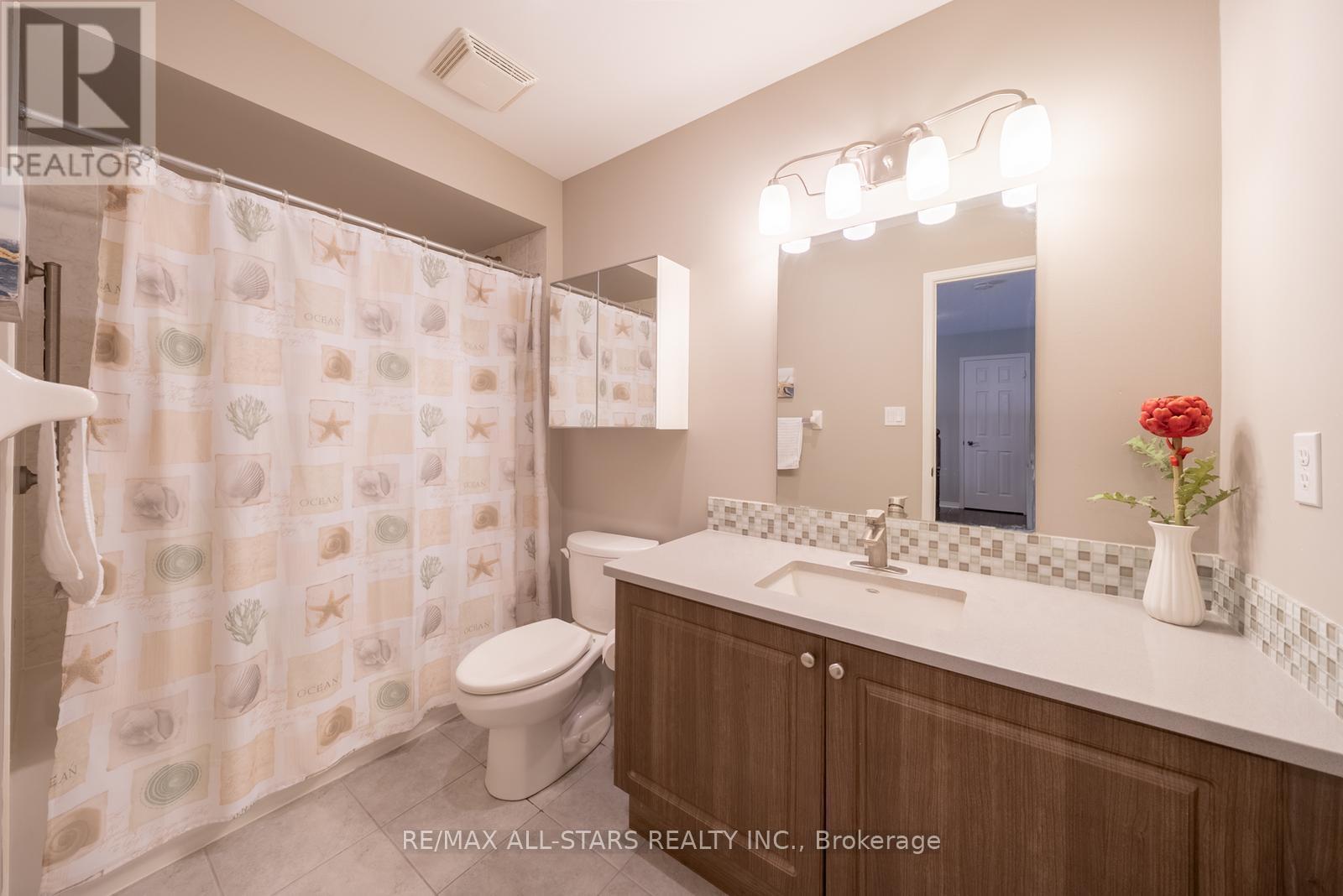 94 Chambersburg Way, Whitchurch-Stouffville, Ontario  L4A 0X8 - Photo 33 - N12376057