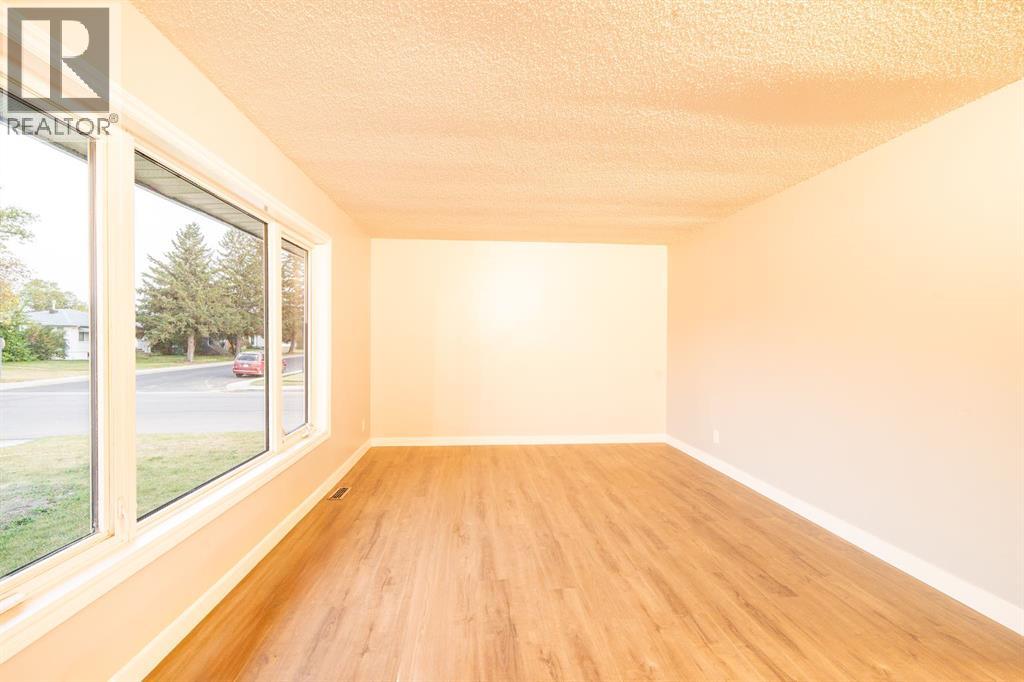 5402 59 Street, Ponoka, Alberta  T4J 1K6 - Photo 14 - A2256881