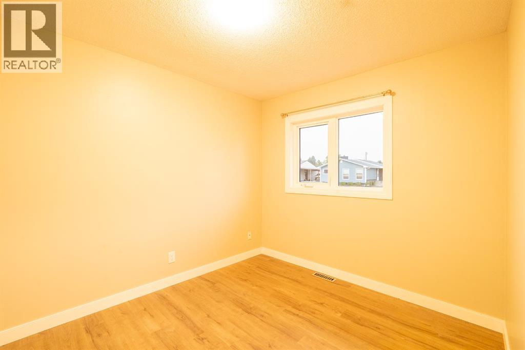 5402 59 Street, Ponoka, Alberta  T4J 1K6 - Photo 18 - A2256881