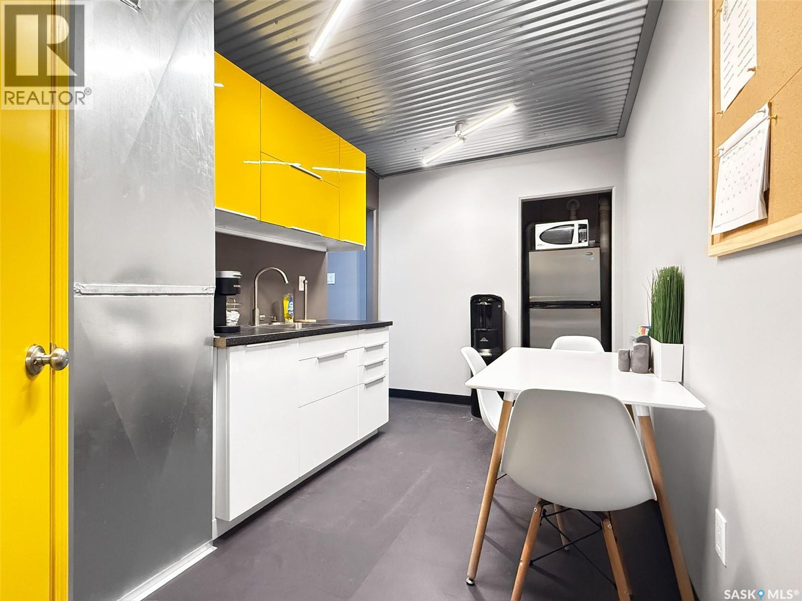 1411 North Service Road W, Swift Current, Saskatchewan  S9H 3S9 - Photo 10 - SK019516