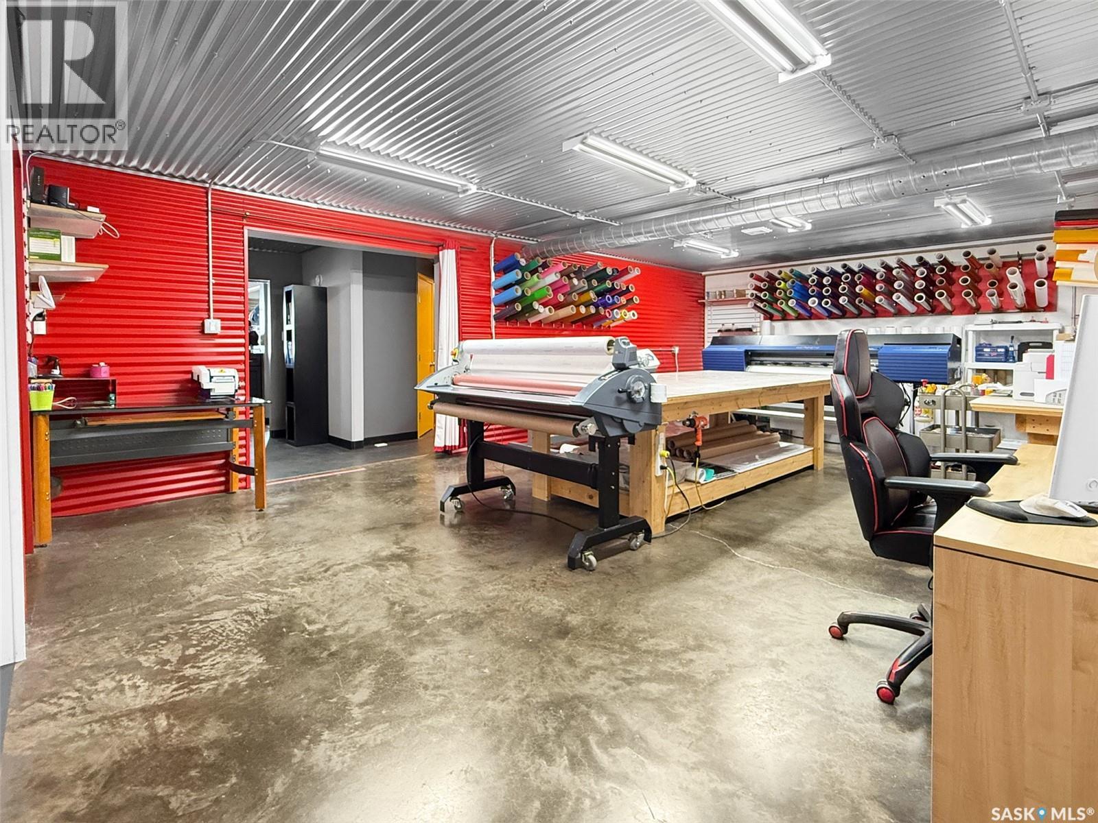 1411 North Service Road W, Swift Current, Saskatchewan  S9H 3S9 - Photo 14 - SK019516