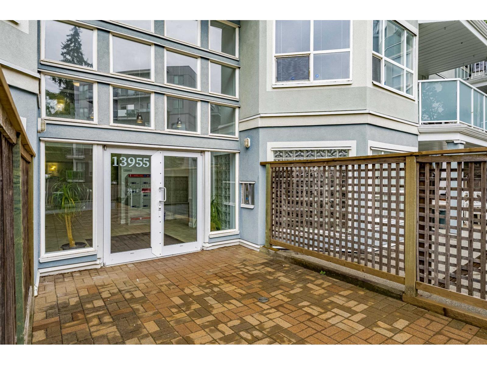 304 13955 Laurel Drive, Surrey, British Columbia  V3T 1A8 - Photo 3 - R3053574