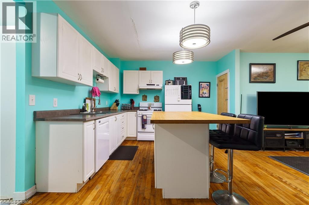 219 Avondale Street, Hamilton, Ontario  L8L 7C4 - Photo 9 - 40770412