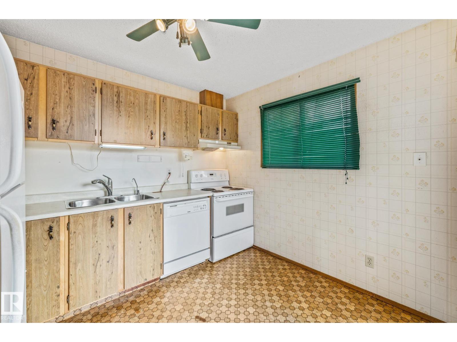 3511 42 Av Nw, Edmonton, Alberta  T6L 5C7 - Photo 11 - E4460250
