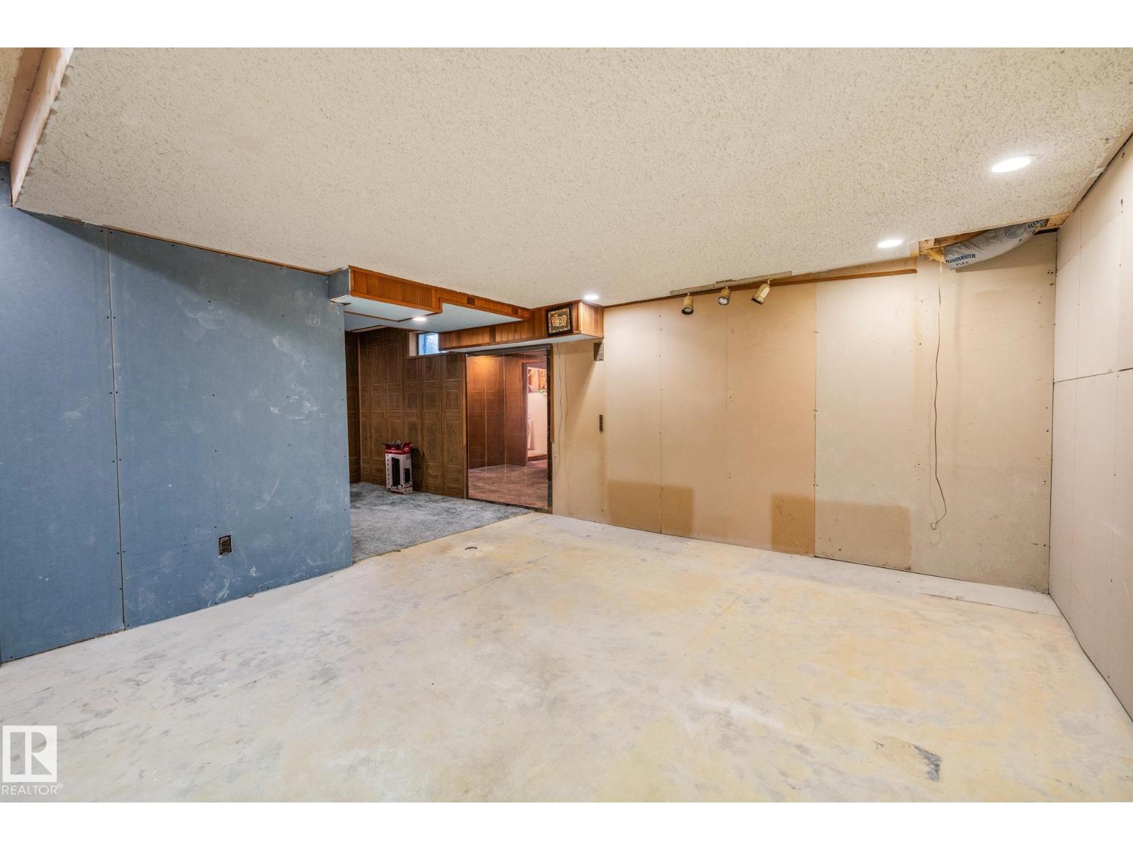 3511 42 Av Nw, Edmonton, Alberta  T6L 5C7 - Photo 23 - E4460250