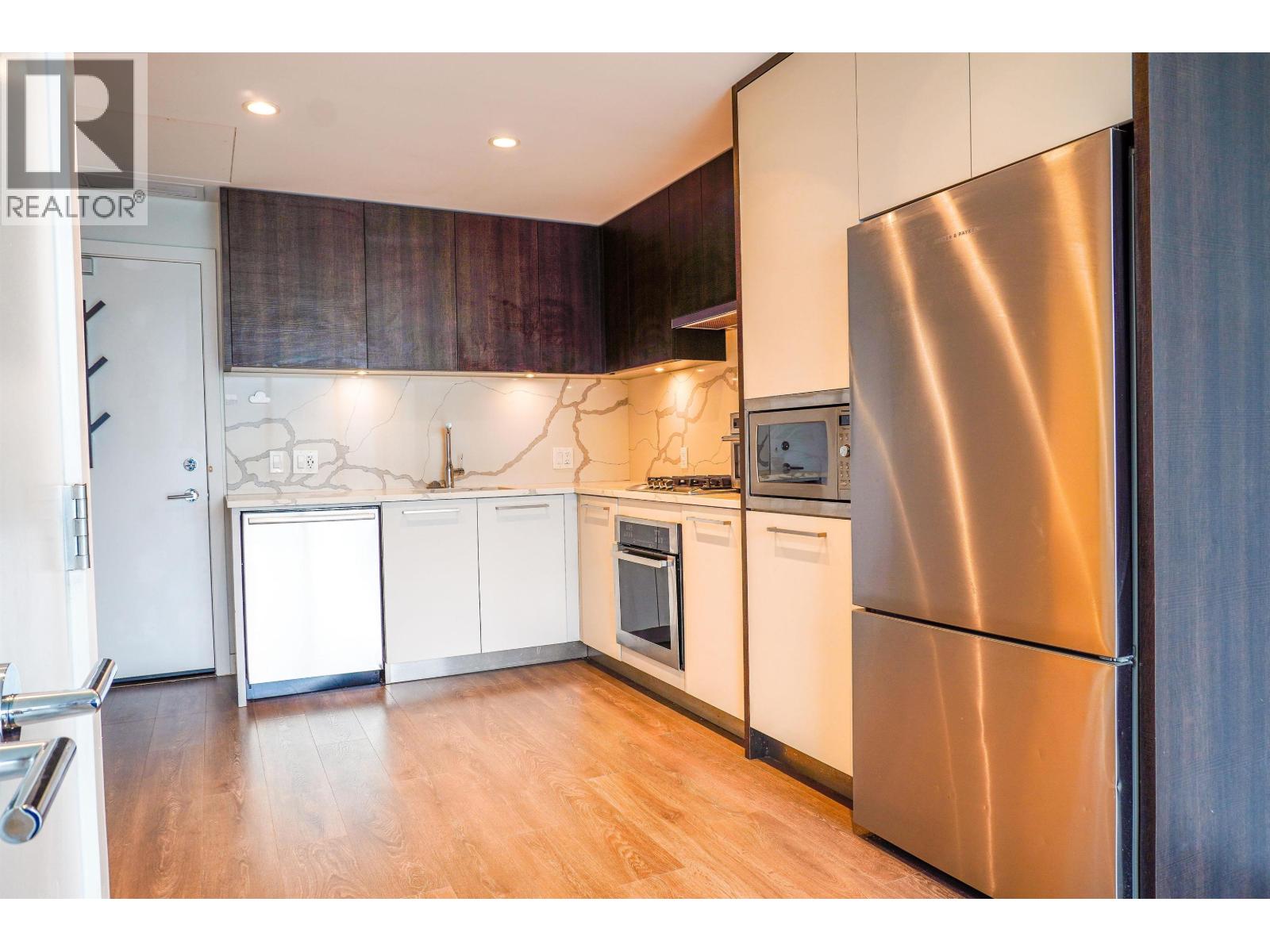 1103 567 Clarke Road, Coquitlam, British Columbia  V3J 0K7 - Photo 2 - R3040111