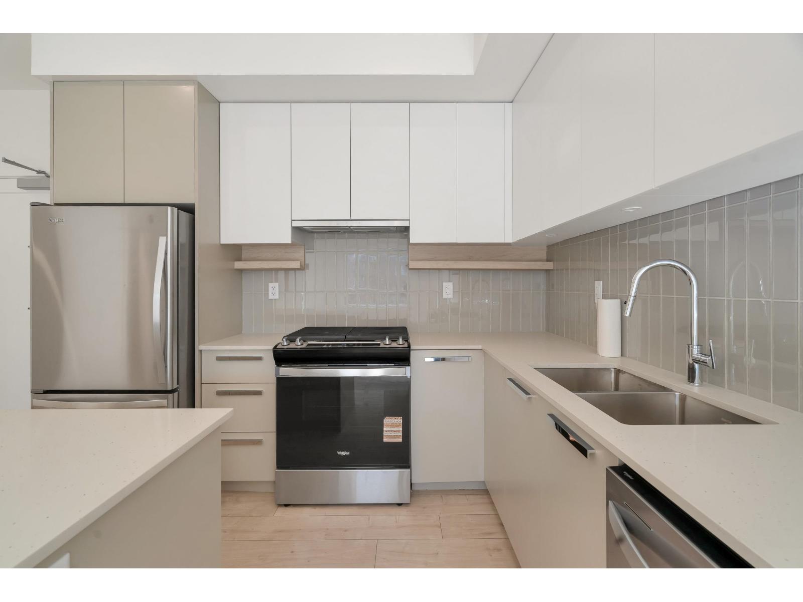 223 13788 76 Avenue, Surrey, British Columbia  V3W 3V9 - Photo 9 - R3053627