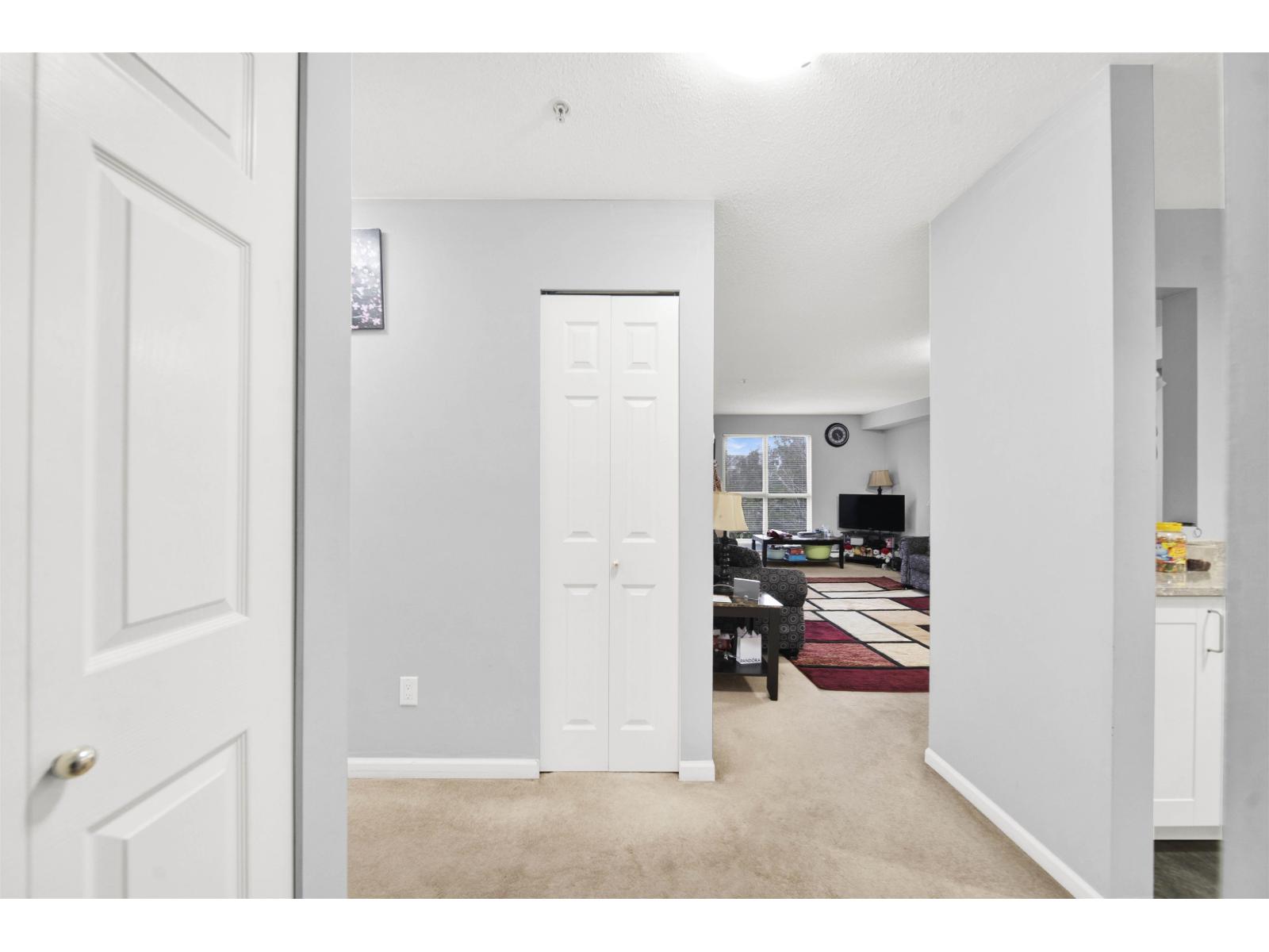 311 13780 76 Avenue, Surrey, British Columbia  V3W 1E5 - Photo 2 - R3052782