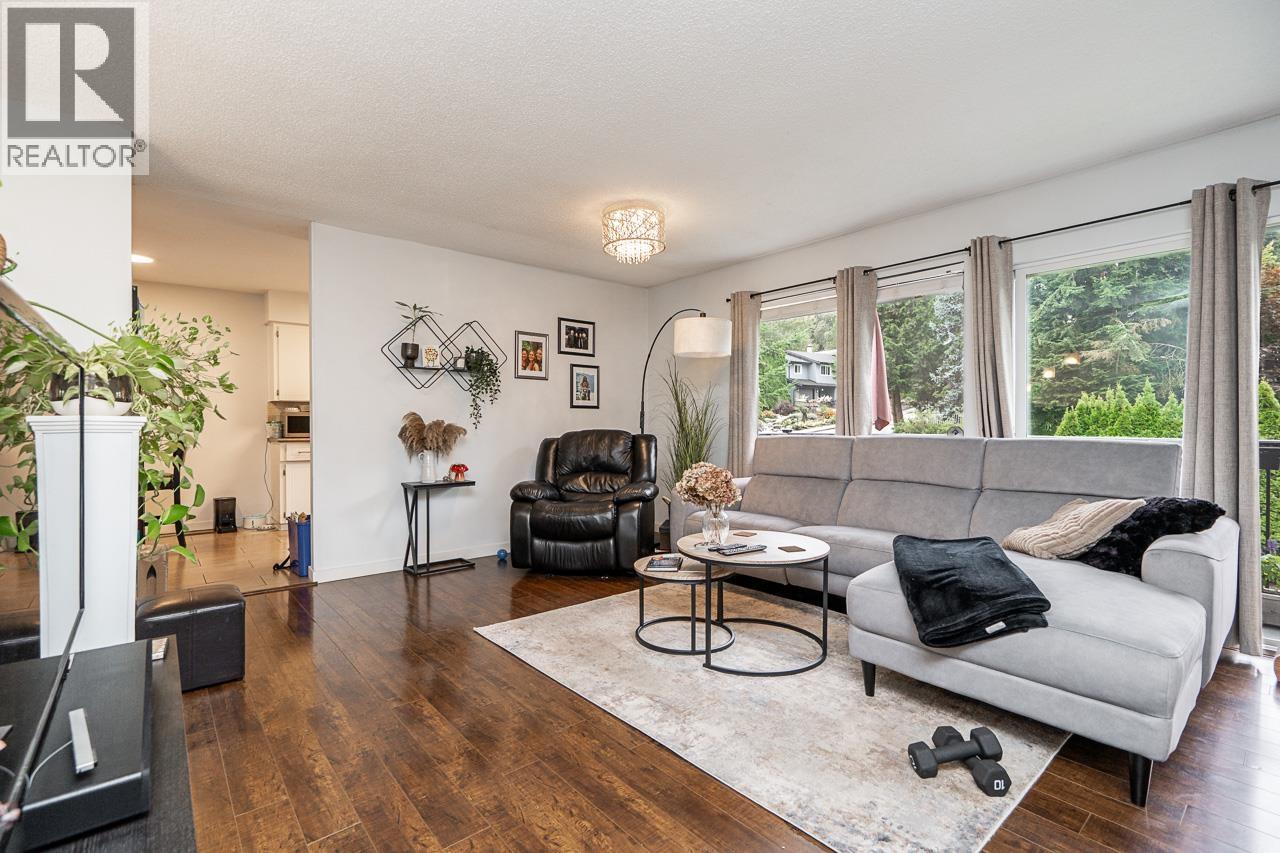 2920 Tatla Place, Coquitlam, British Columbia  V3C 4W8 - Photo 6 - R3053803