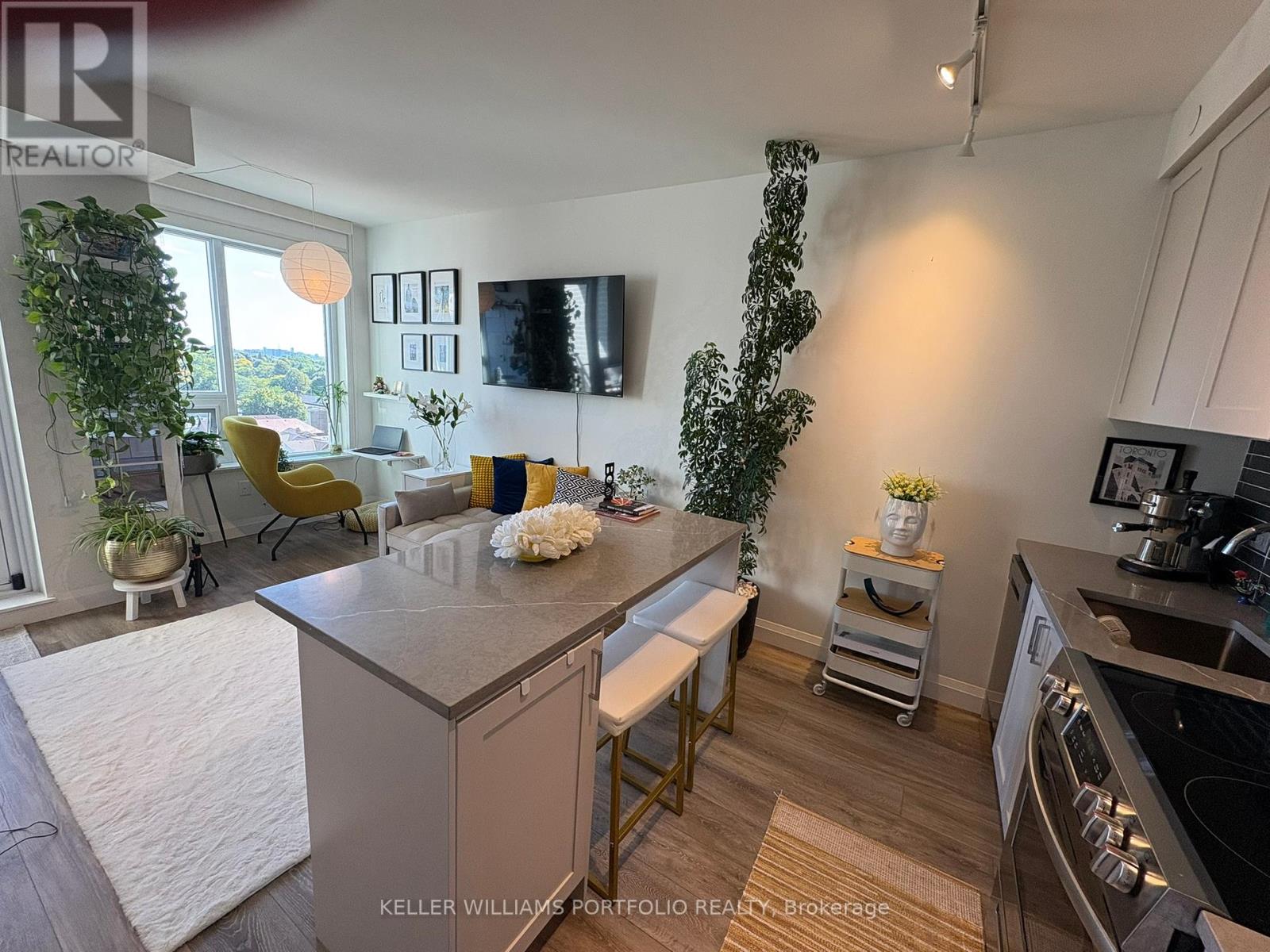 705 - 71 Redpath Avenue, Toronto, Ontario  M4S 0E1 - Photo 2 - C12422367