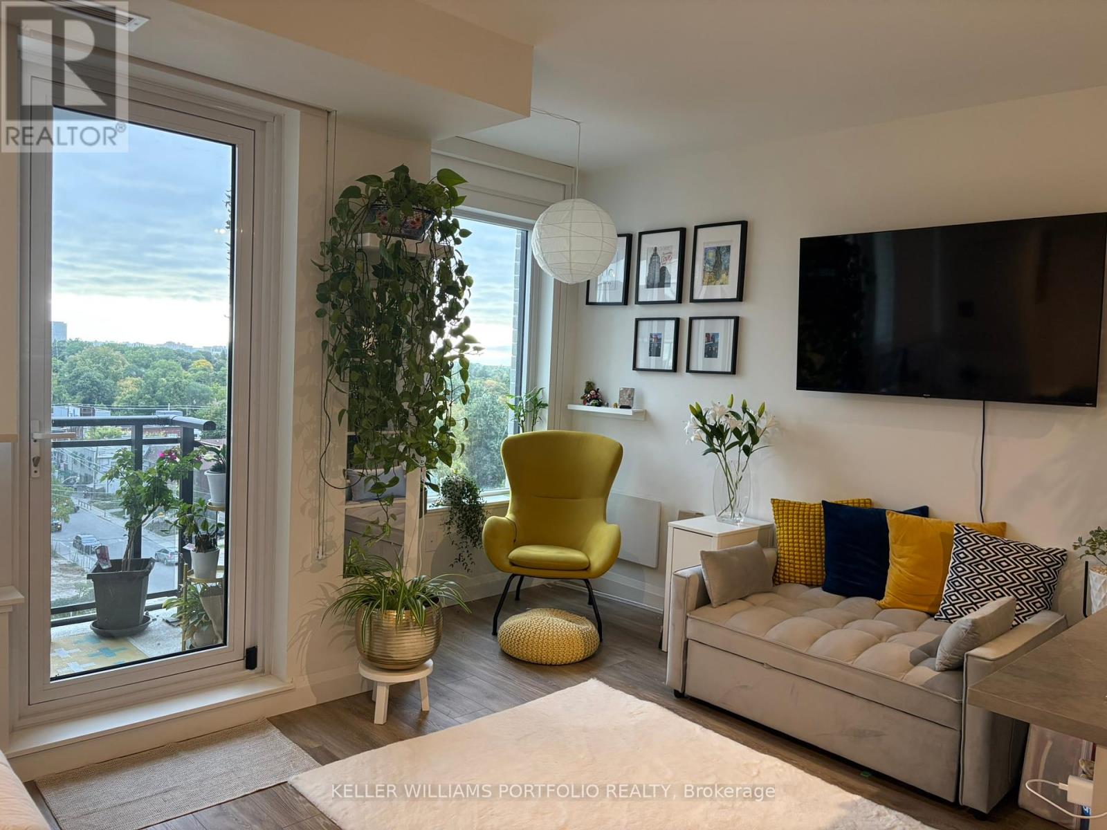 705 - 71 Redpath Avenue, Toronto, Ontario  M4S 0E1 - Photo 3 - C12422367