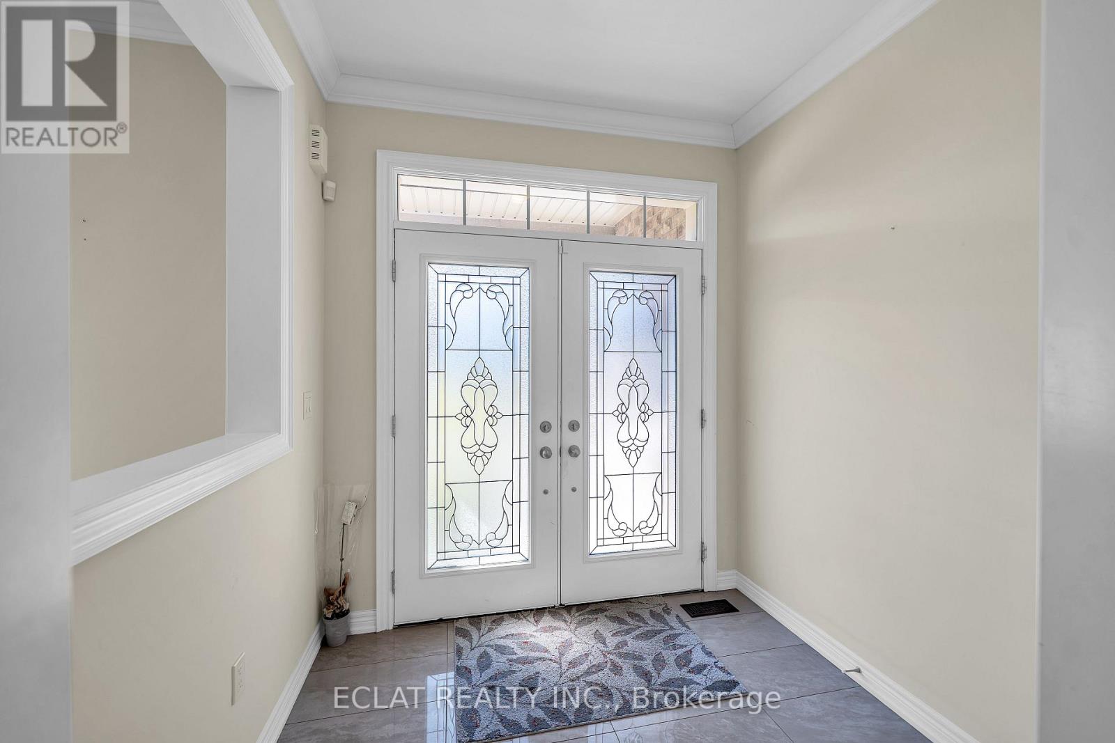14 Aldridge Lane, Clarington, Ontario  L1B 0V6 - Photo 3 - E12433153