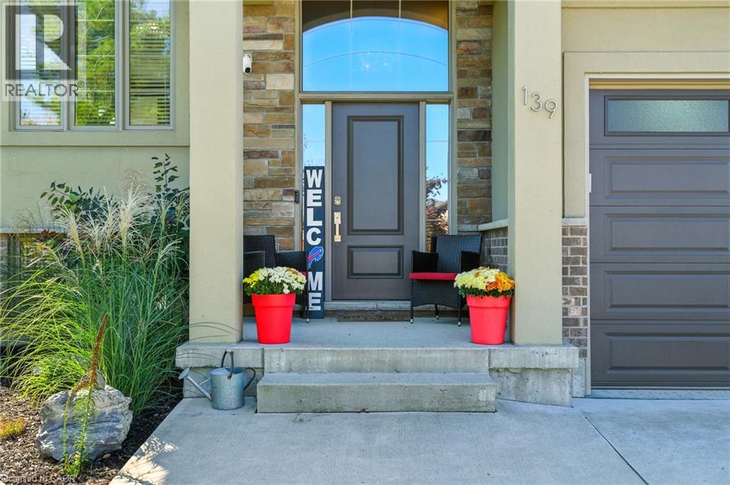 139 Gaiser Road, Welland, Ontario  L3C 0B5 - Photo 2 - 40775259