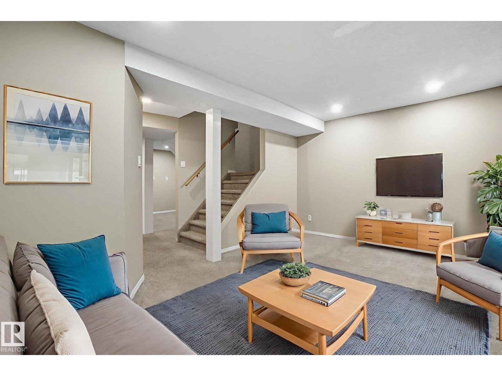 121 KIRKWOOD WY NW, Edmonton, Alberta