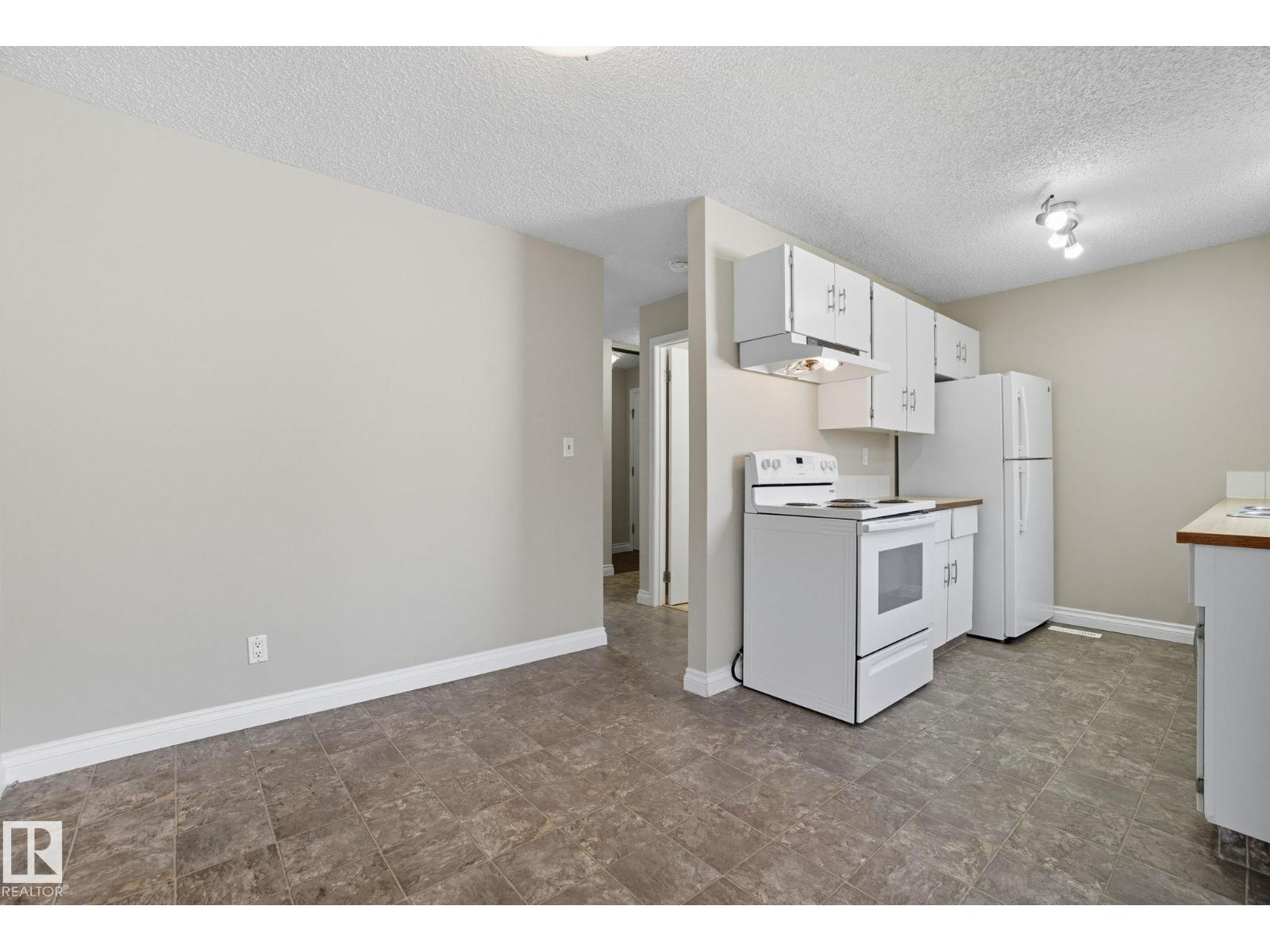 121 Kirkwood Wy Nw, Edmonton, Alberta  T6L 5J7 - Photo 16 - E4460251