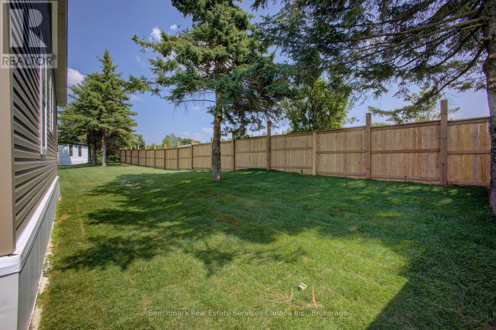 210 Spruce Drive, West Grey, Ontario  N4N 3B8 - Photo 20 - X12437909
