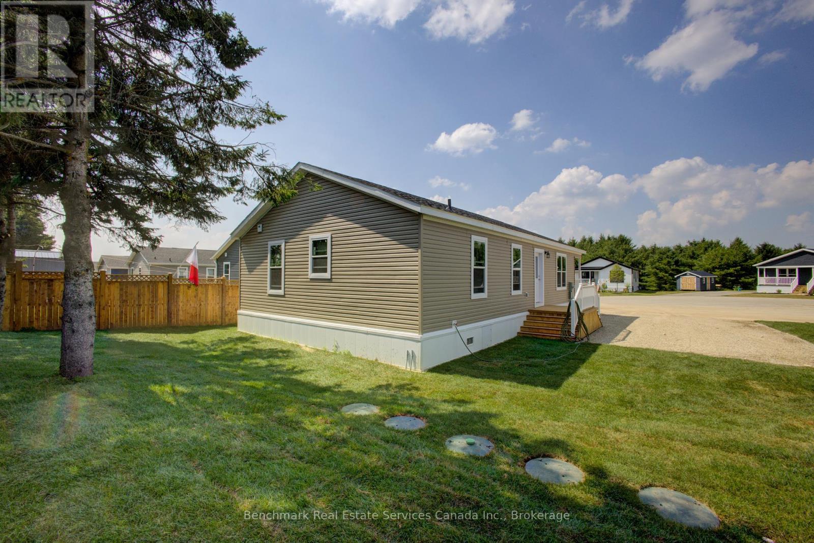 210 Spruce Drive, West Grey, Ontario  N4N 3B8 - Photo 23 - X12437909