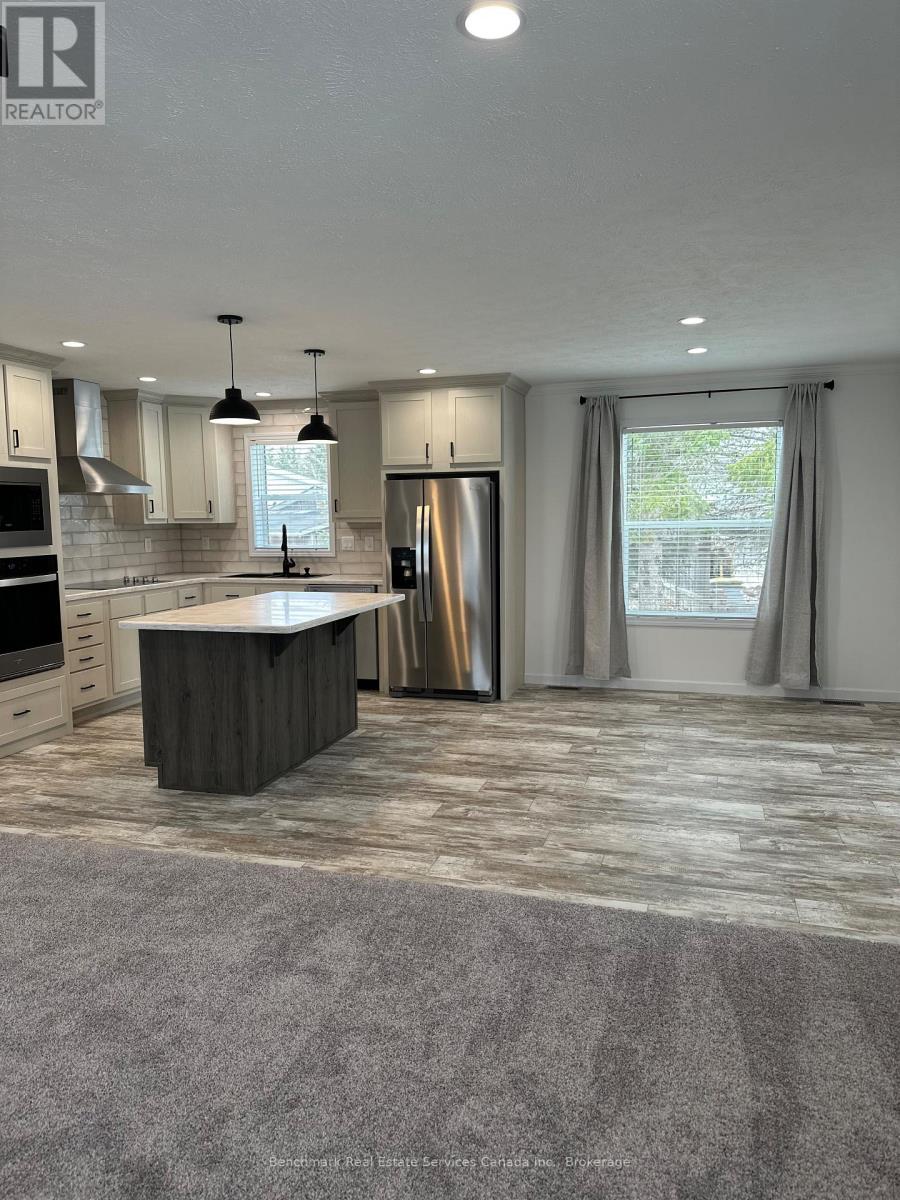 212 Spruce Drive, West Grey, Ontario  N4N 3B8 - Photo 16 - X12437910