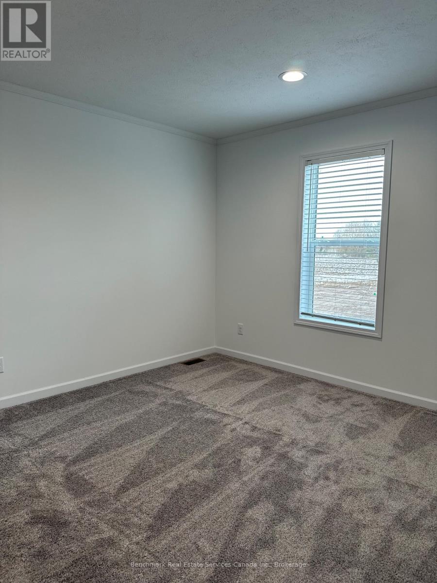 212 Spruce Drive, West Grey, Ontario  N4N 3B8 - Photo 19 - X12437910