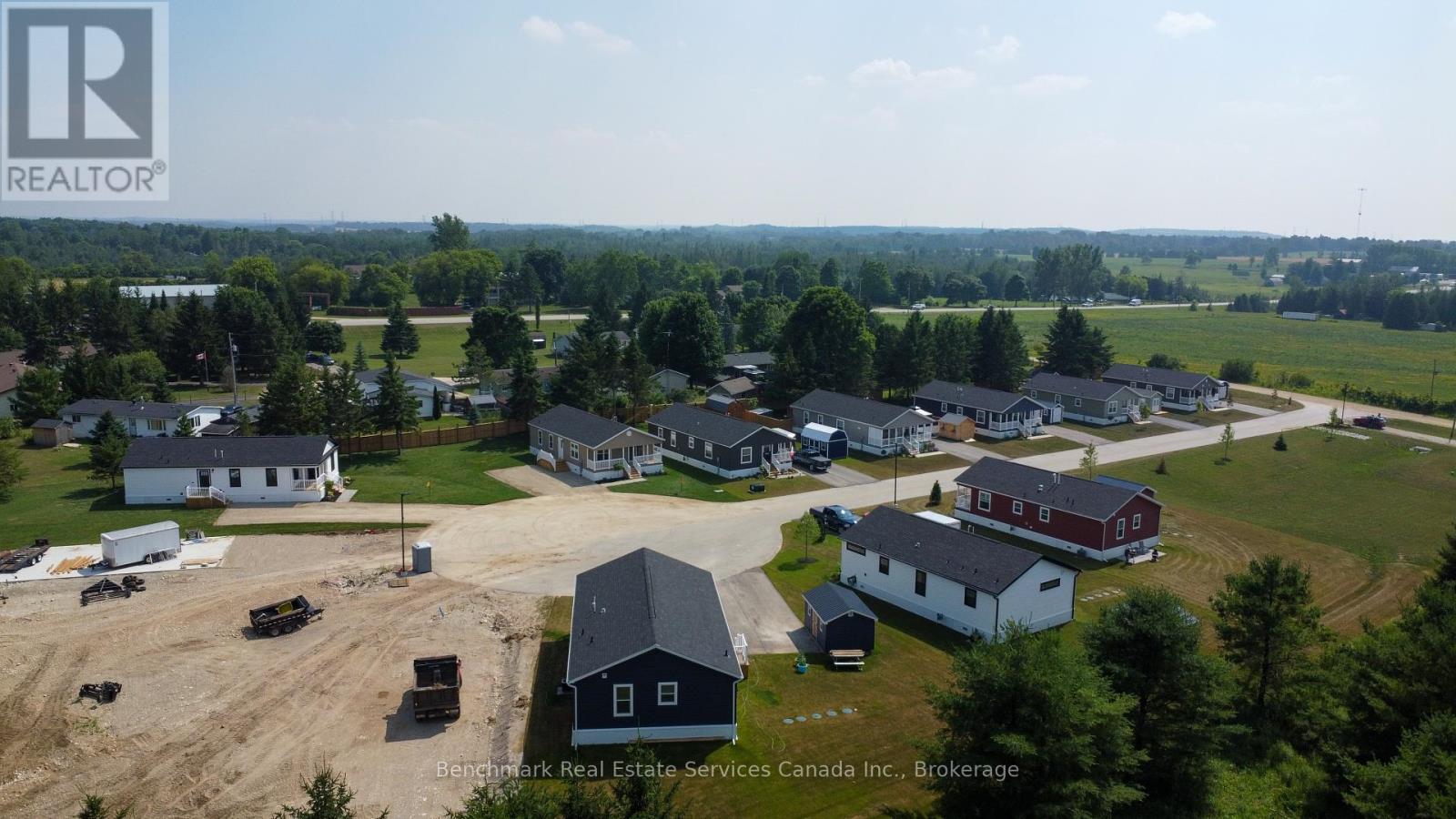 212 Spruce Drive, West Grey, Ontario  N4N 3B8 - Photo 35 - X12437910