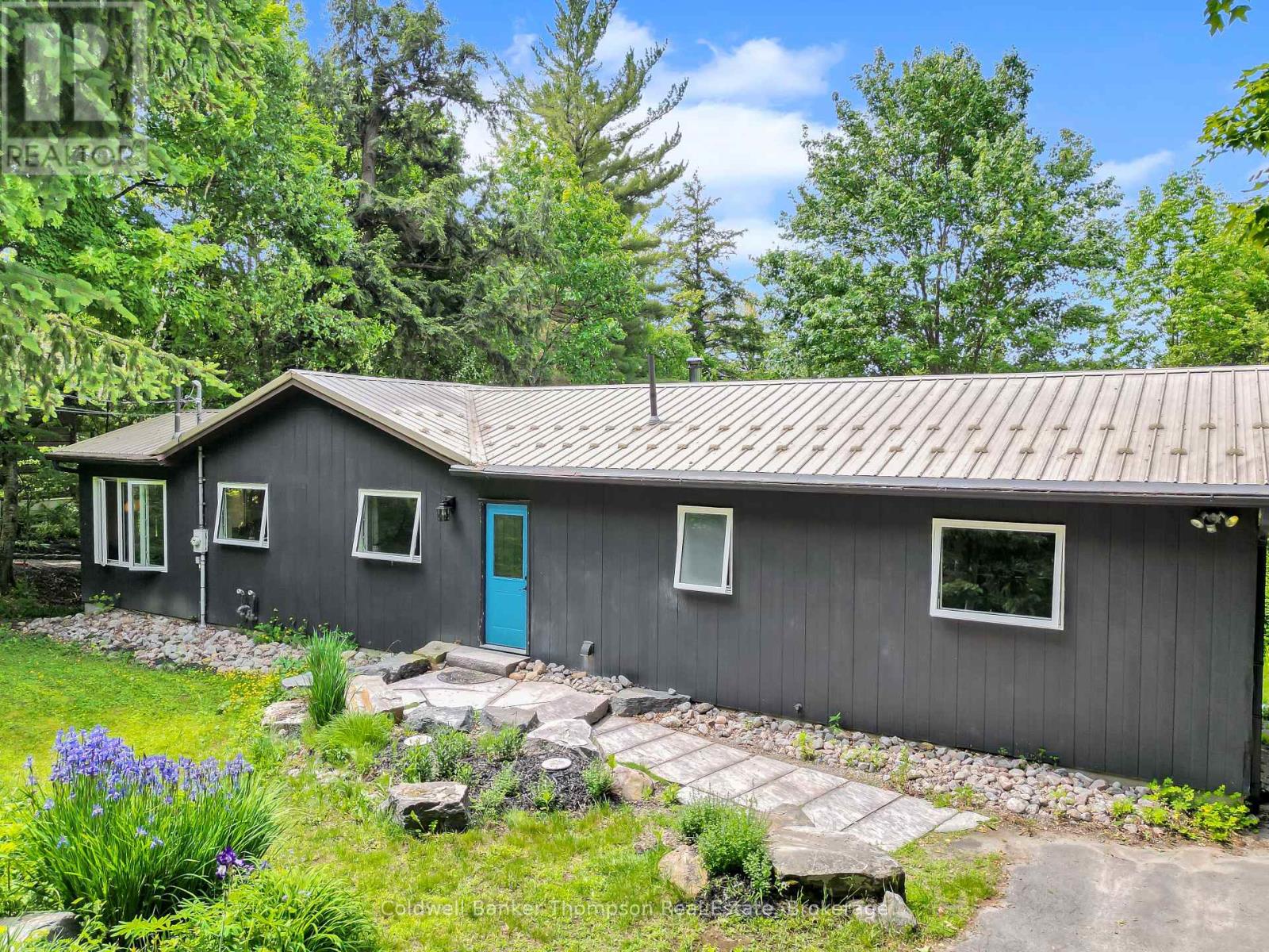 810 East Waseosa Lake Road, Huntsville, Ontario  P1H 2J4 - Photo 4 - X12437911