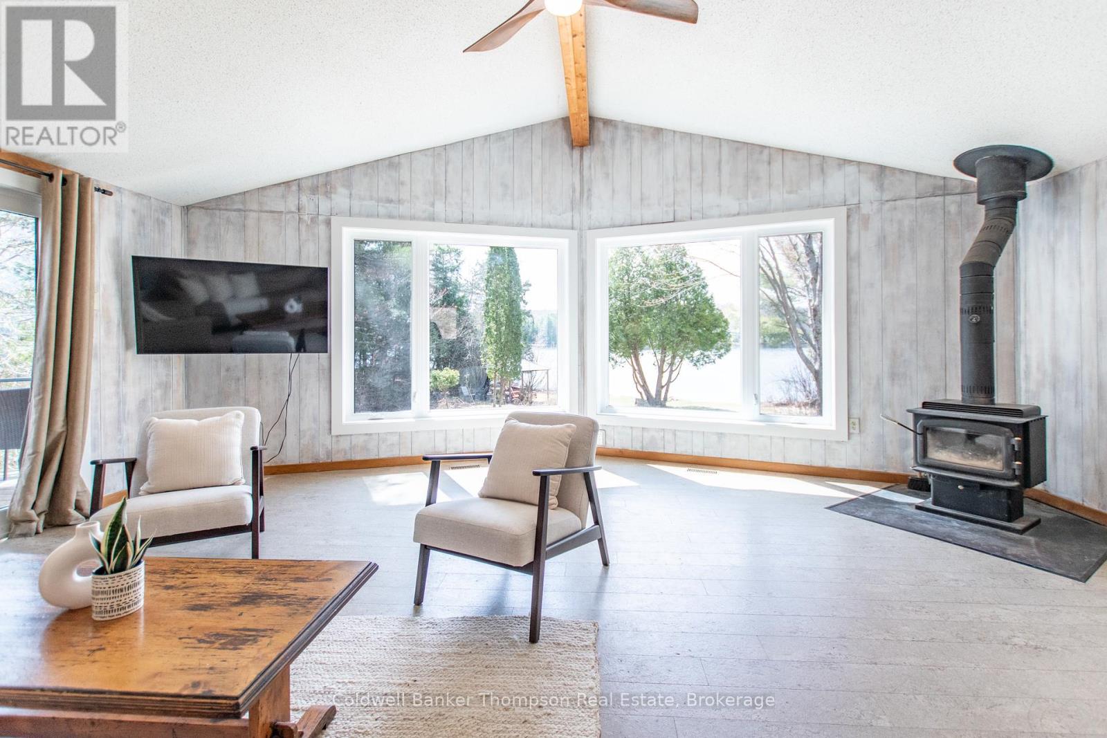 810 East Waseosa Lake Road, Huntsville, Ontario  P1H 2J4 - Photo 8 - X12437911