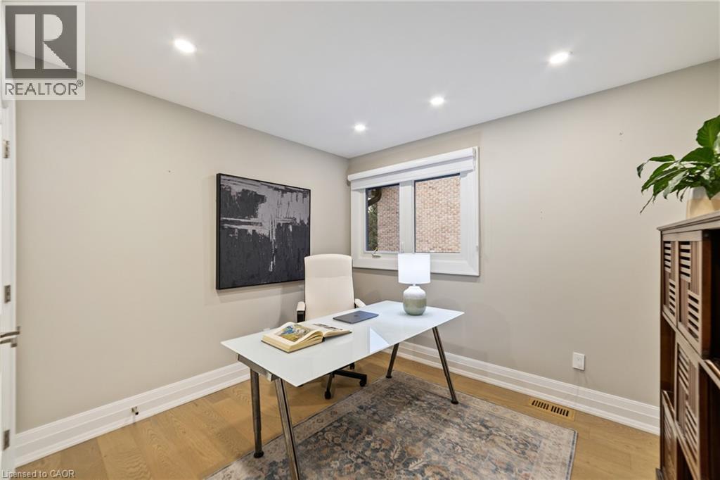 1857 Friar Tuck Court, Mississauga, Ontario  L5K 2L4 - Photo 21 - 40771518