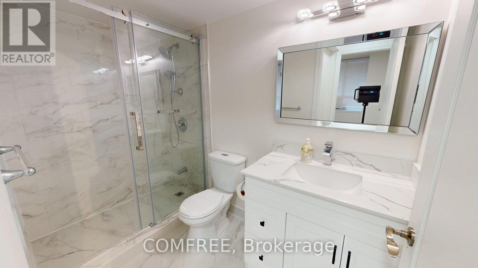 201 - 60 Disera Drive, Vaughan, Ontario  L4J 9G1 - Photo 15 - N12437908