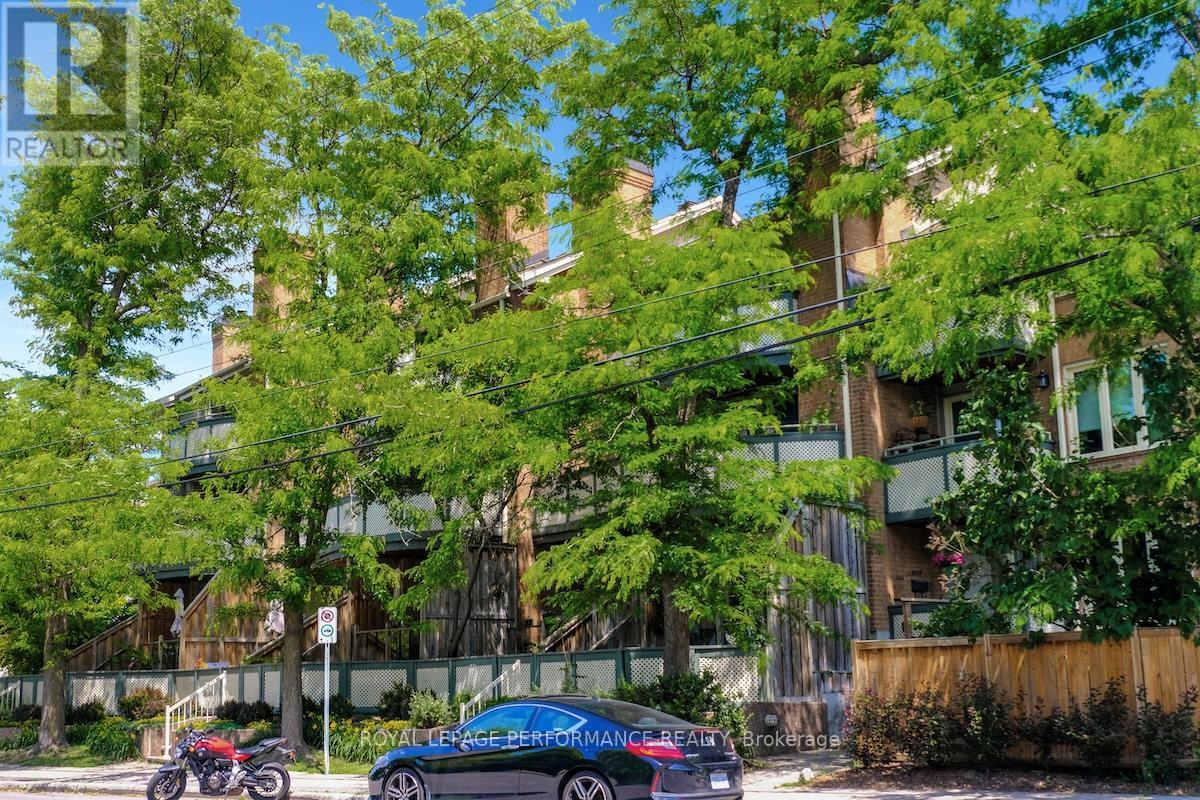 3 - 2 COLUMBUS AVENUE, Ottawa, Ontario