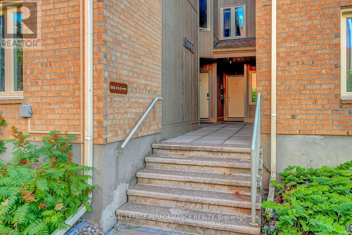 3 - 2 Columbus Avenue, Ottawa, Ontario  K1K 1R3 - Photo 4 - X12437821