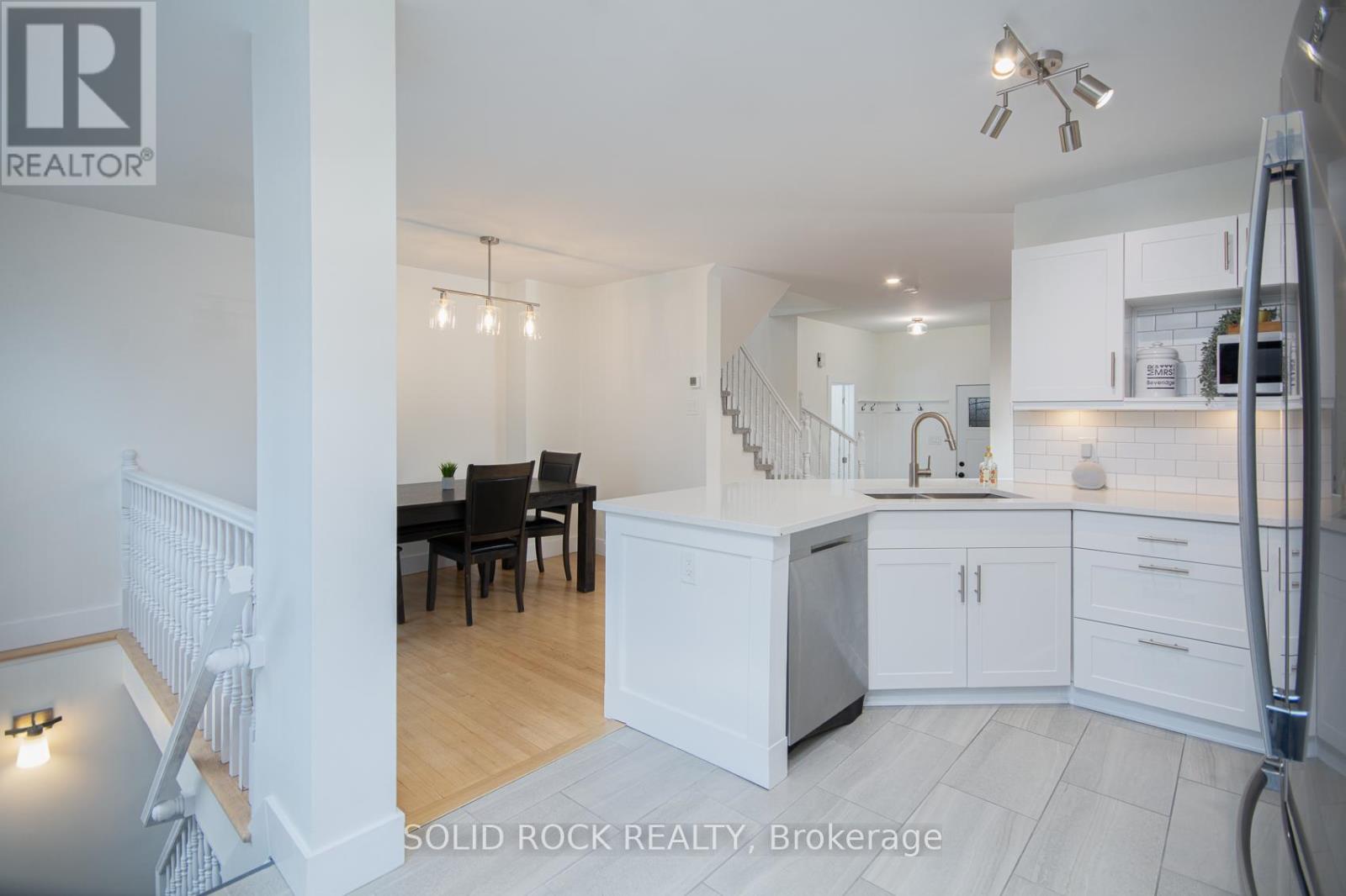 119 Kincardine Drive, Ottawa, Ontario  K2V 1B1 - Photo 20 - X12437854