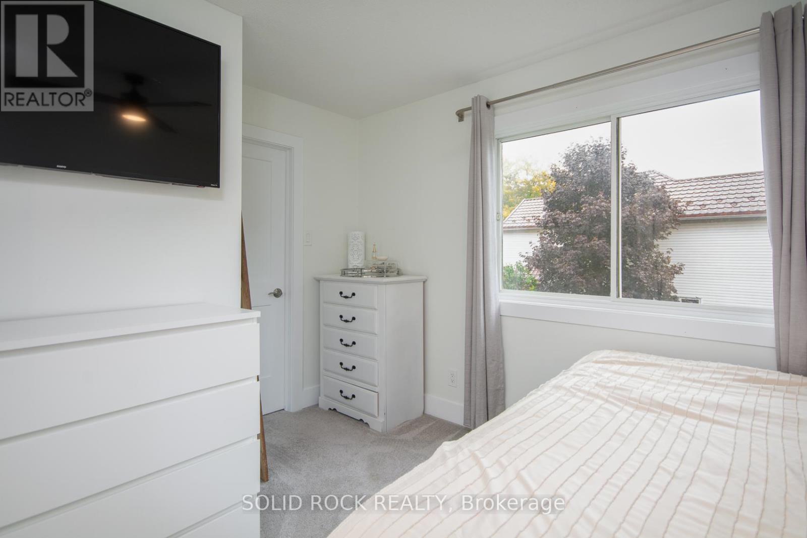 119 Kincardine Drive, Ottawa, Ontario  K2V 1B1 - Photo 27 - X12437854