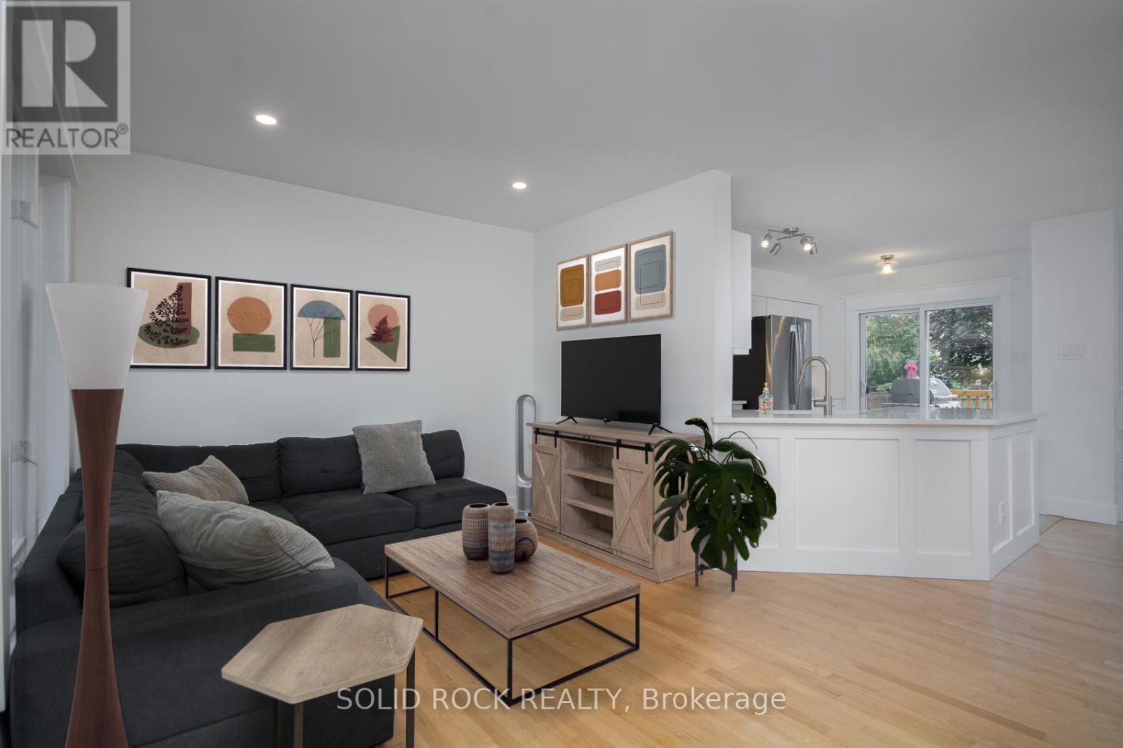 119 Kincardine Drive, Ottawa, Ontario  K2V 1B1 - Photo 7 - X12437854