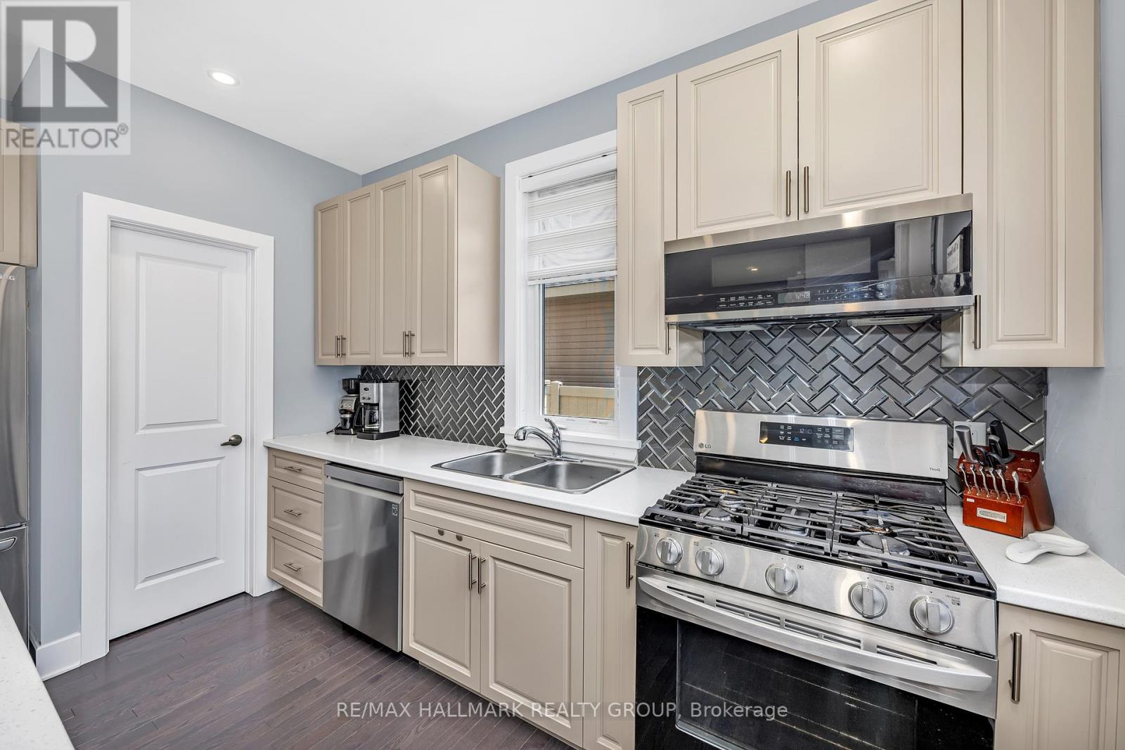 78 Dunlop Road, Carleton Place, Ontario  K7C 0R8 - Photo 24 - X12437893
