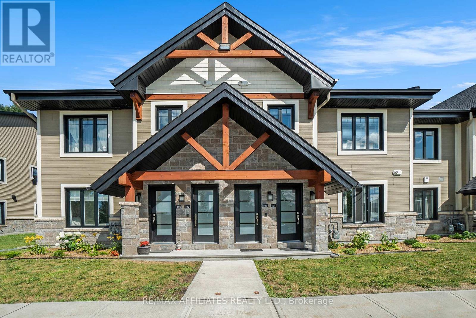 401 - 99 St-Moritz Trail, Russell, Ontario  K0A 1W0 - Photo 2 - X12437898