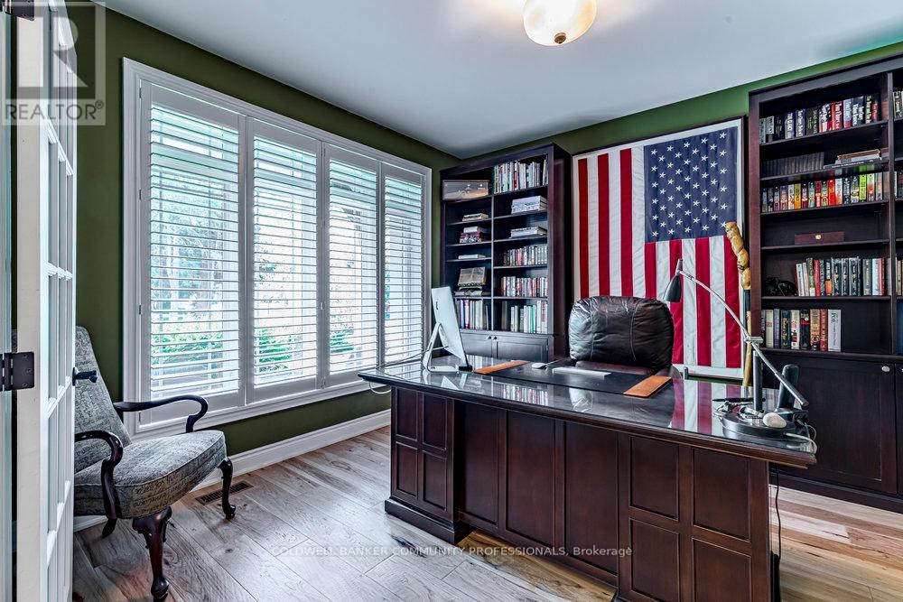 60 Parker Avenue, Hamilton, Ontario  L9G 1A7 - Photo 9 - X12392539