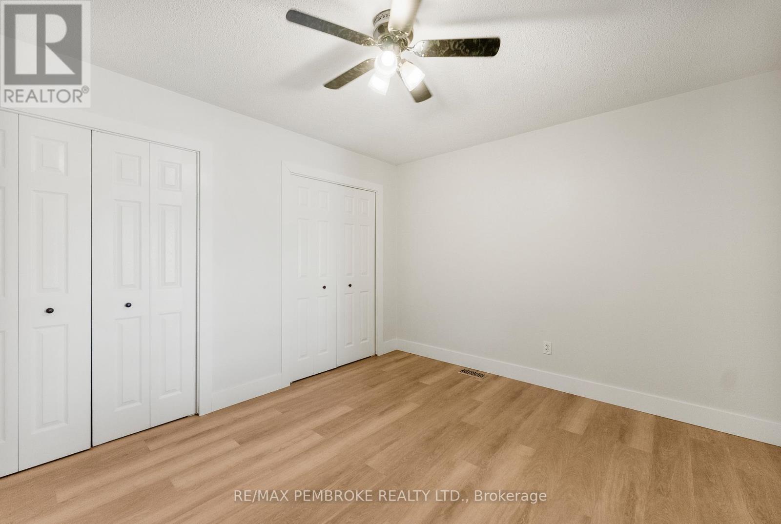 204b Hawkins Drive, Killaloe, Ontario  K0J 2A0 - Photo 15 - X12437840