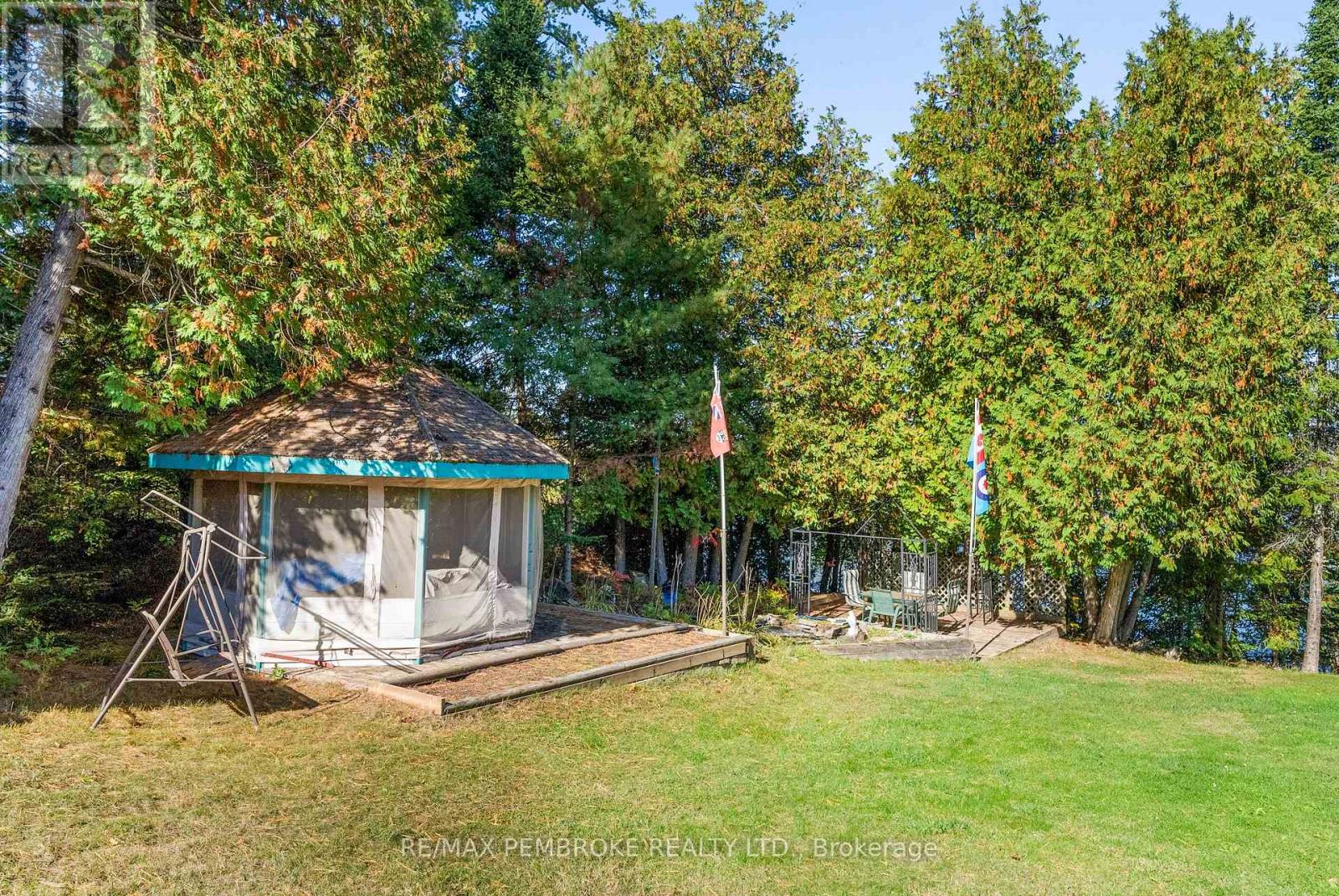 204b Hawkins Drive, Killaloe, Ontario  K0J 2A0 - Photo 29 - X12437840