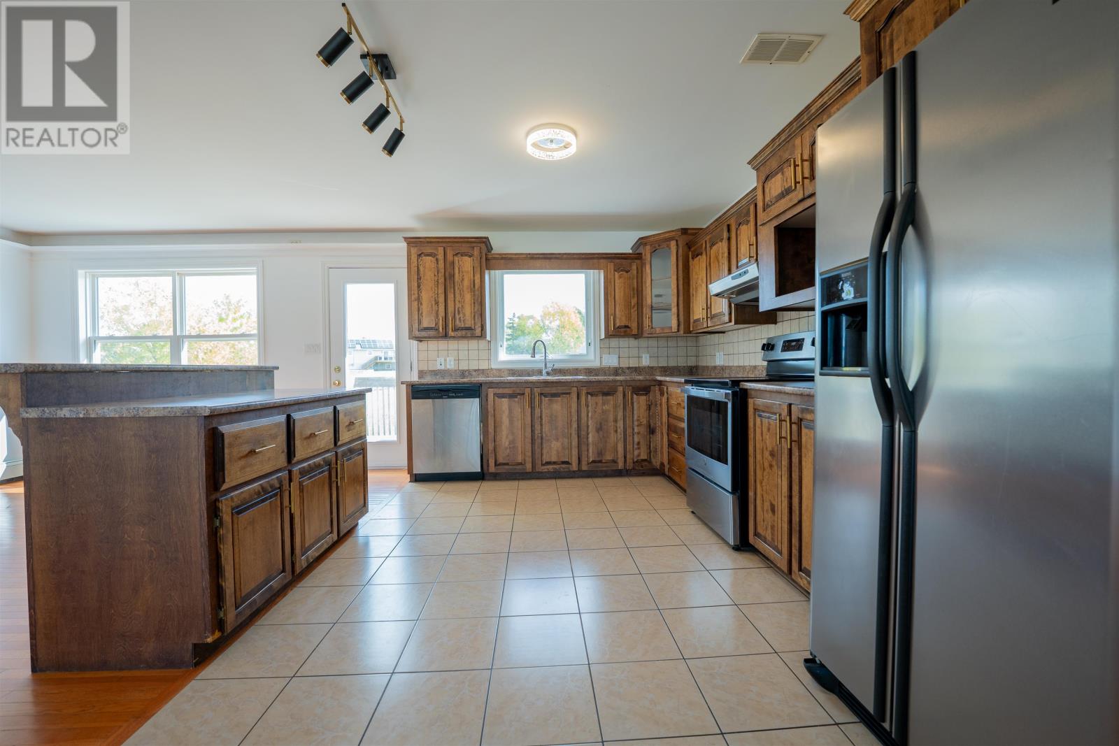 84 Bonavista Avenue, Stratford, Prince Edward Island  C1B 0E6 - Photo 7 - 202524687