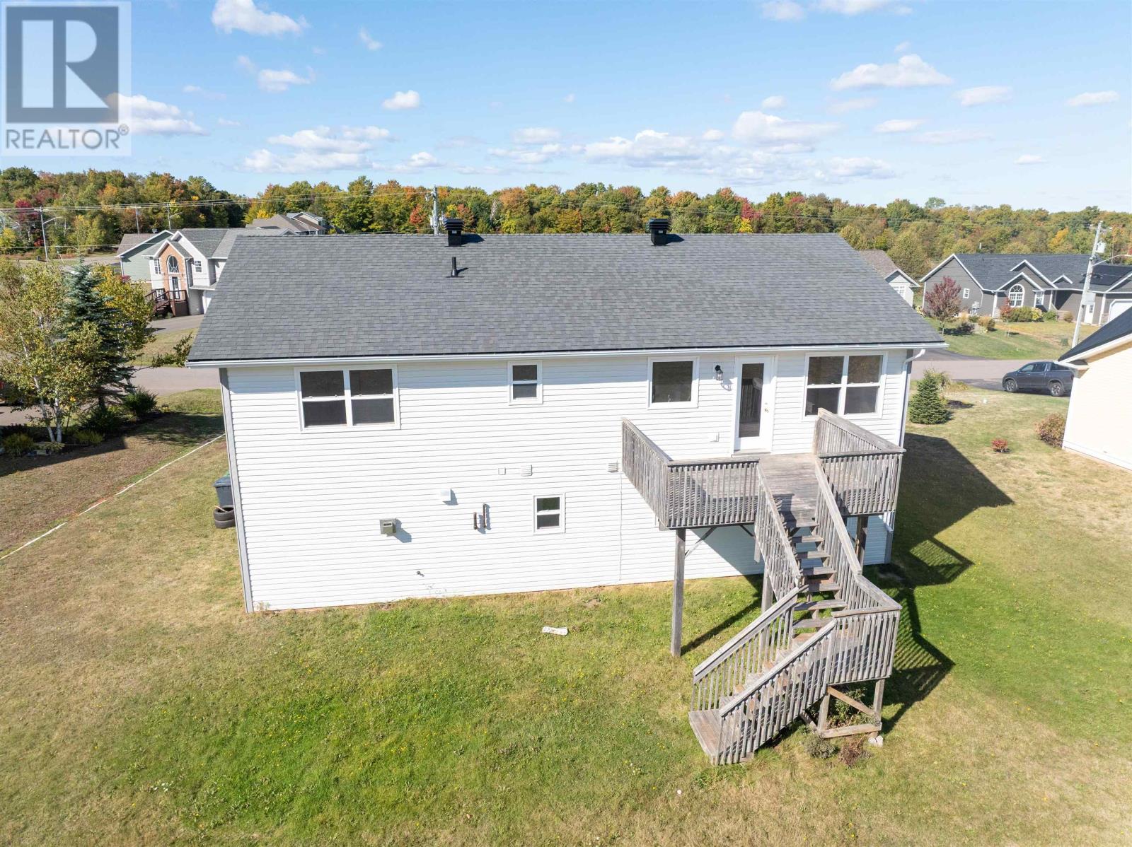 84 Bonavista Avenue, Stratford, Prince Edward Island  C1B 0E6 - Photo 3 - 202524687