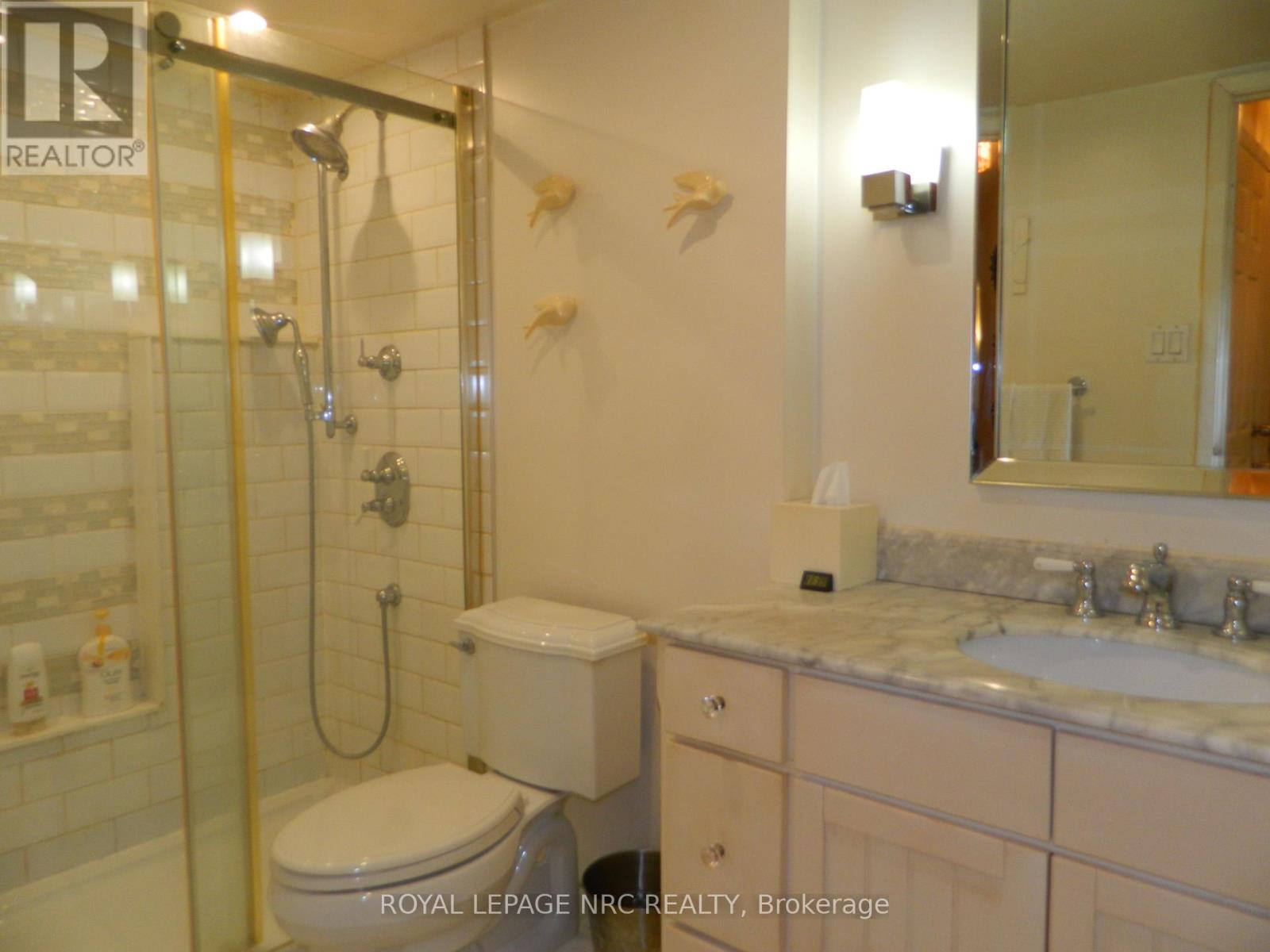 201 - 276 Oakdale Avenue, St. Catharines (Oakdale), Ontario  L2P 3S5 - Photo 8 - X12437853